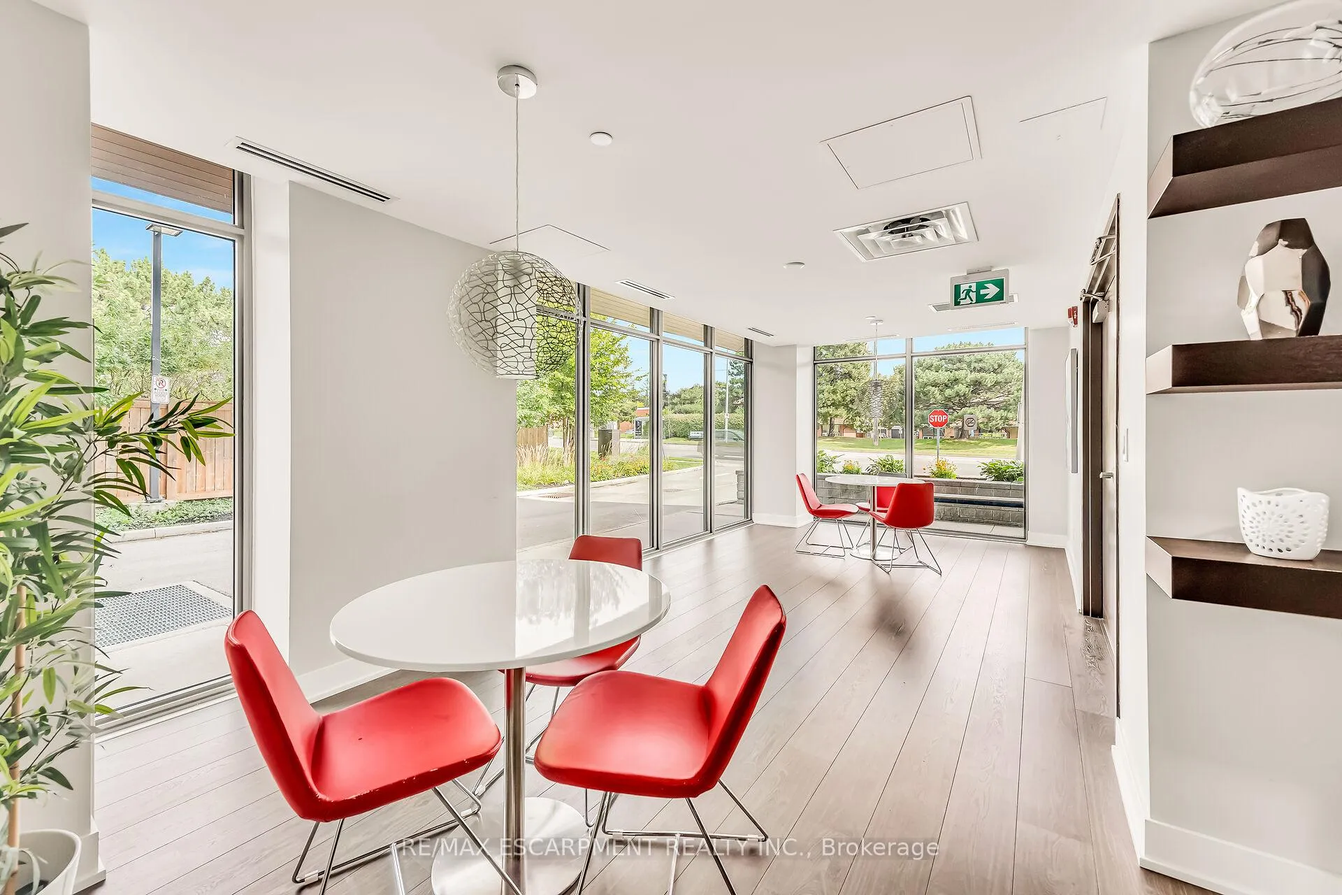 Photo 39 of Unit 214, 1284 Guelph Line, Burlington, Mountainside — HOMEH