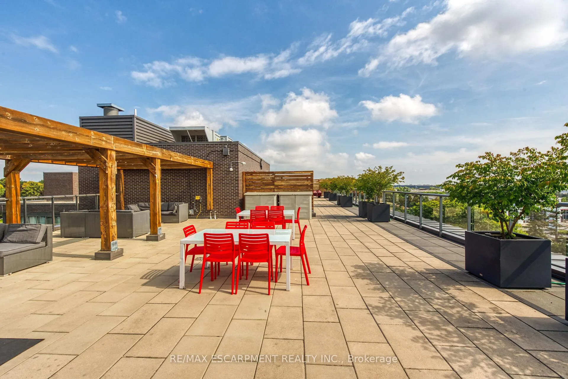 Photo 46 of Unit 214, 1284 Guelph Line, Burlington, Mountainside — HOMEH