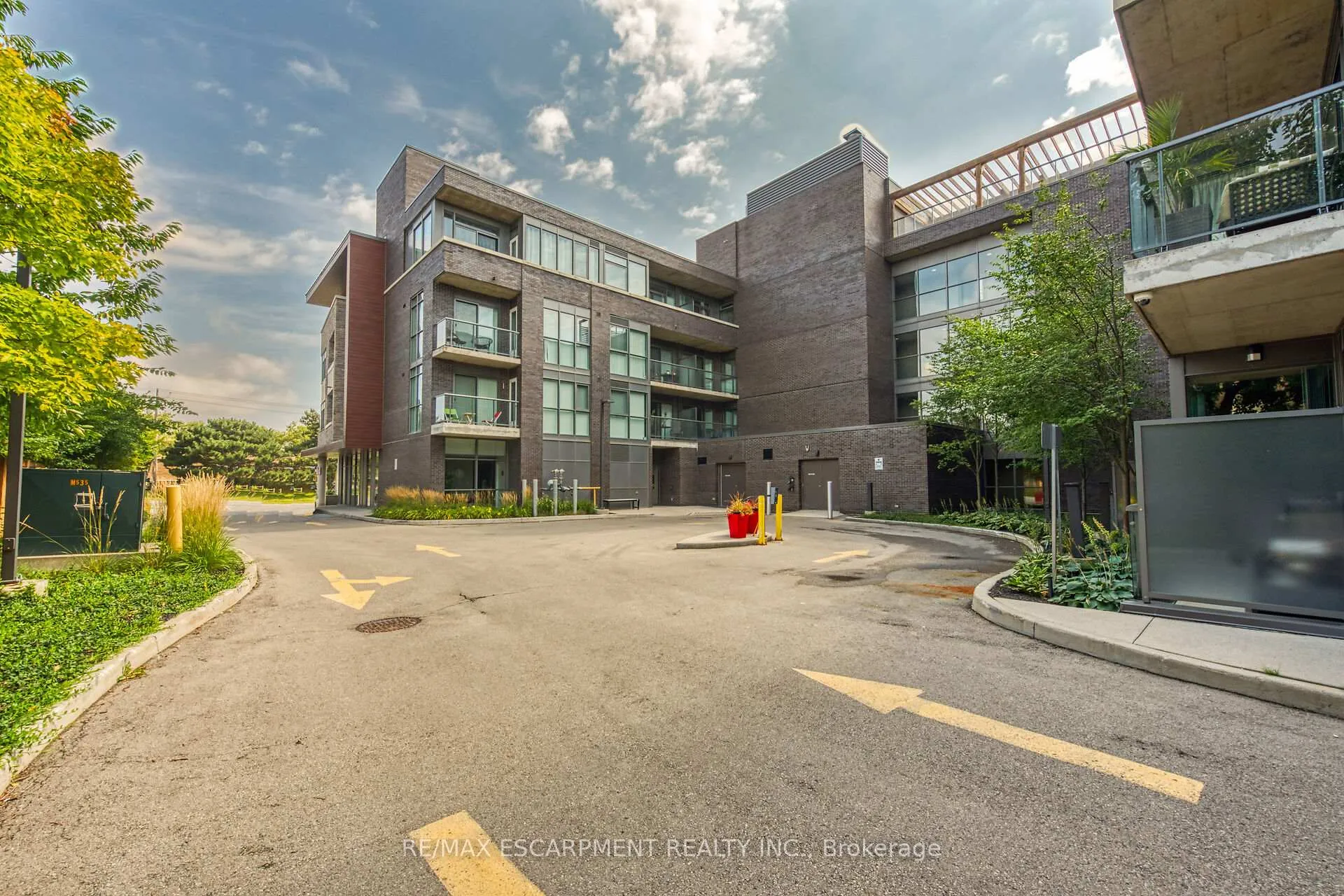 Photo 49 of Unit 214, 1284 Guelph Line, Burlington, Mountainside — HOMEH
