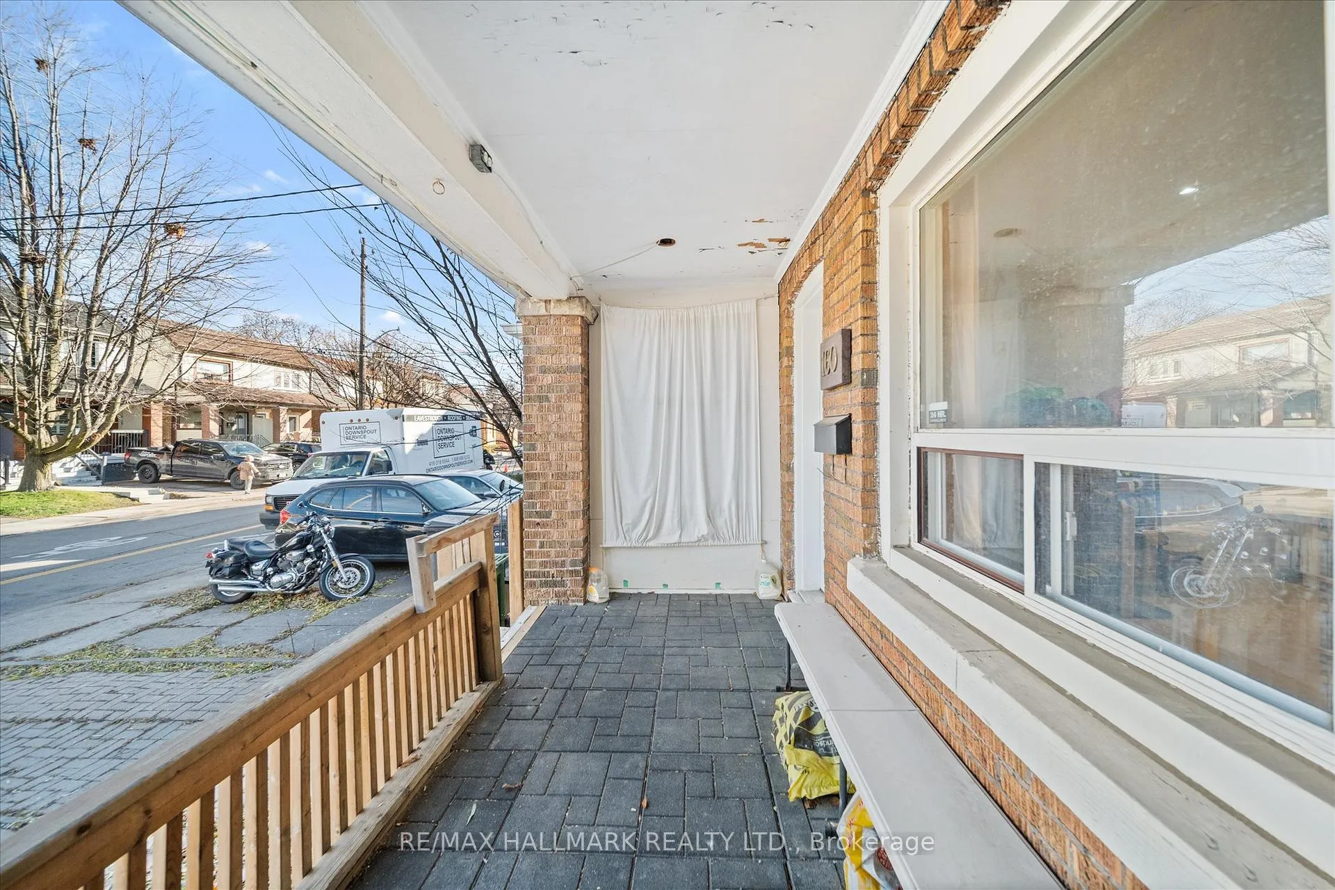 Photo 6 of 160 Silverthorn Avenue, Toronto, Keelesdale-Eglinton West — HOMEH
