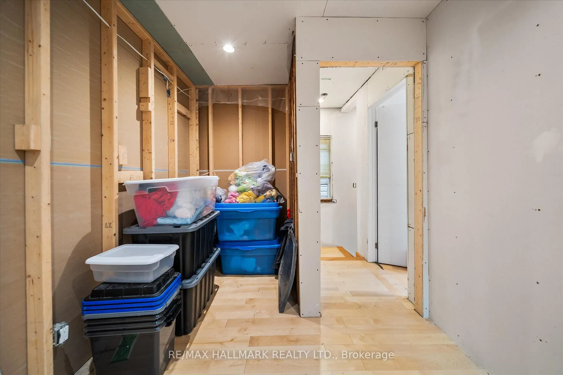 Photo 25 of 160 Silverthorn Avenue, Toronto, Keelesdale-Eglinton West — HOMEH