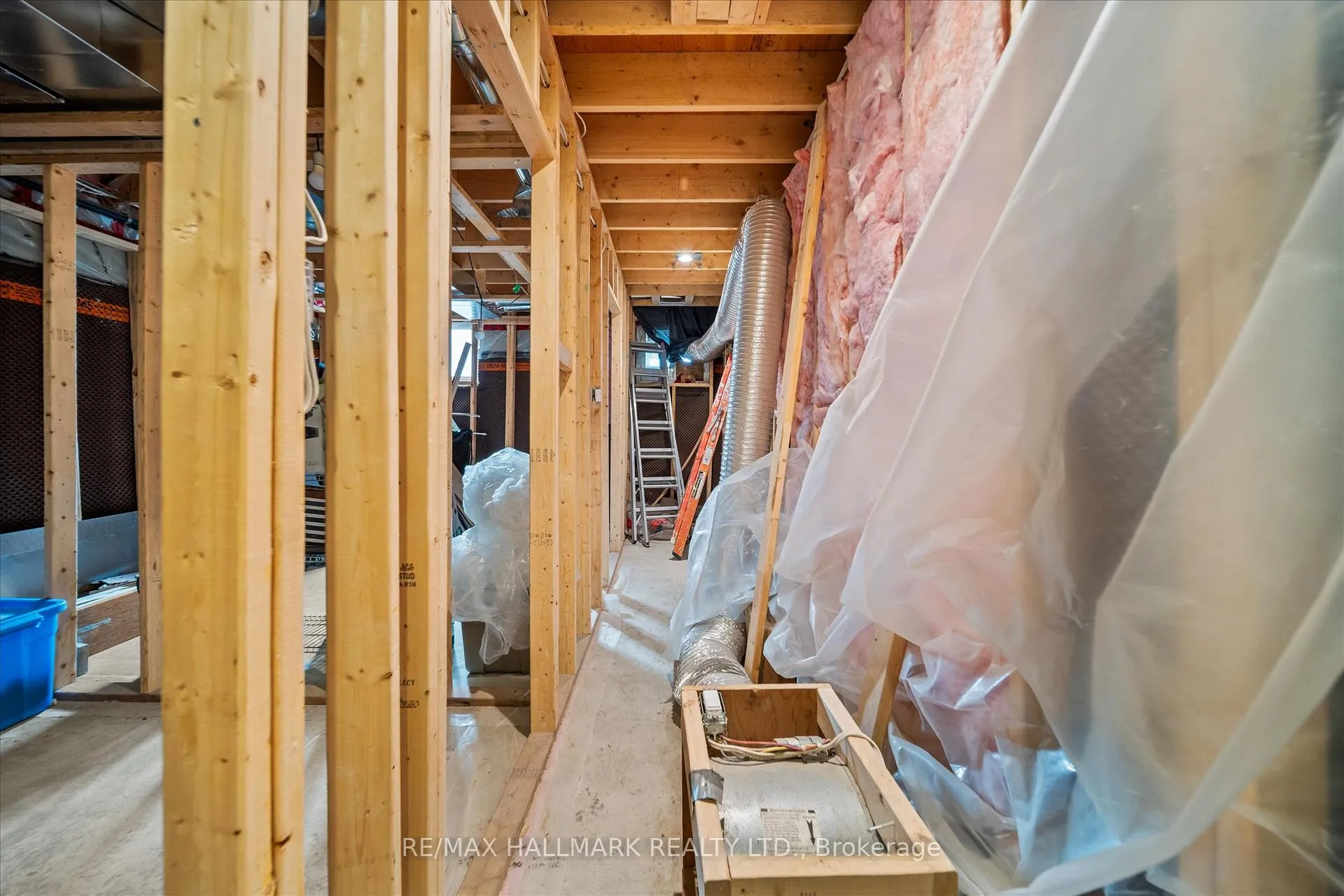 Photo 35 of 160 Silverthorn Avenue, Toronto, Keelesdale-Eglinton West — HOMEH