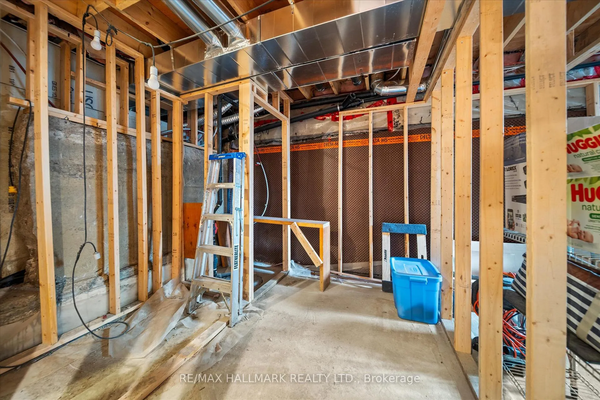 Photo 36 of 160 Silverthorn Avenue, Toronto, Keelesdale-Eglinton West — HOMEH