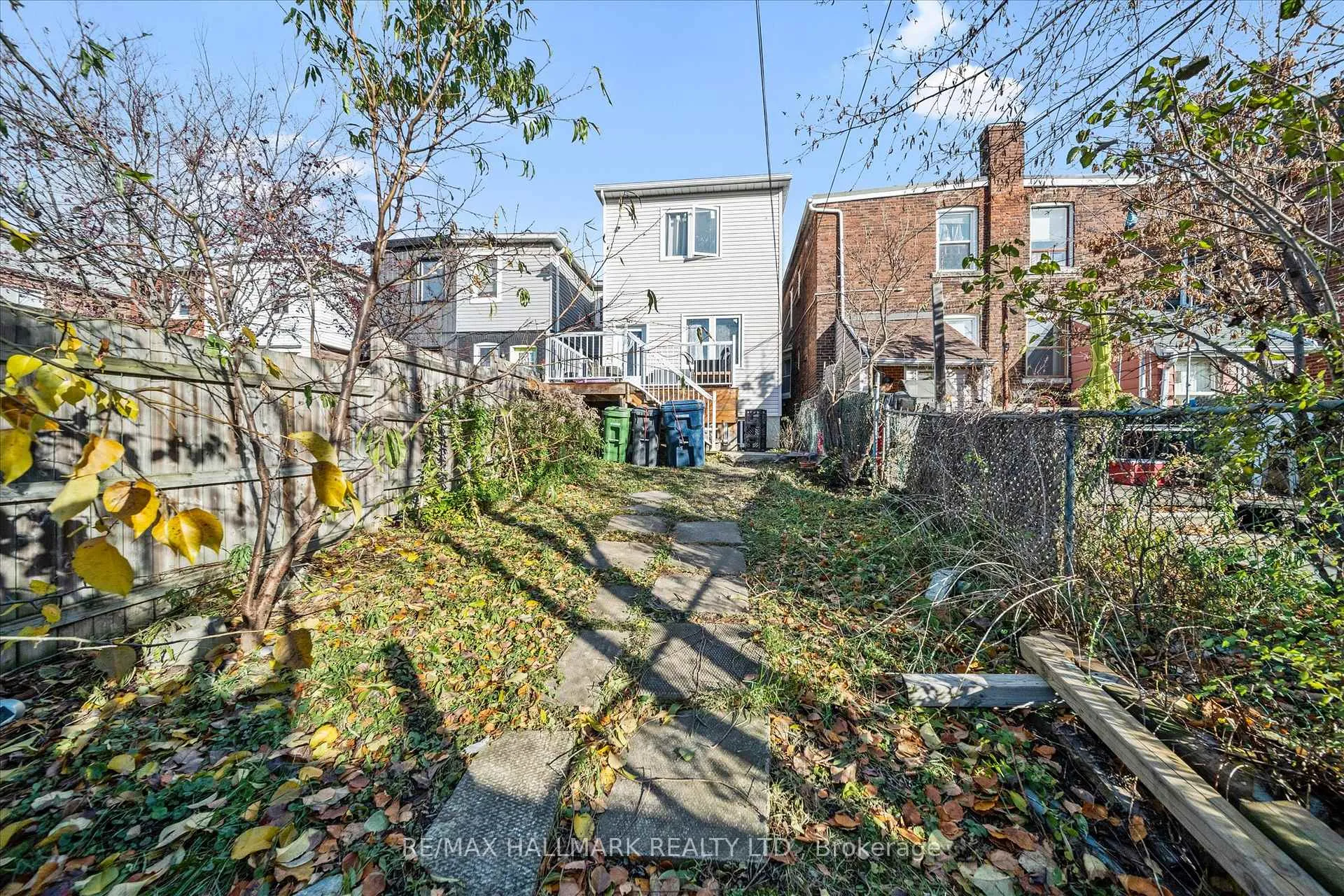 Photo 40 of 160 Silverthorn Avenue, Toronto, Keelesdale-Eglinton West — HOMEH