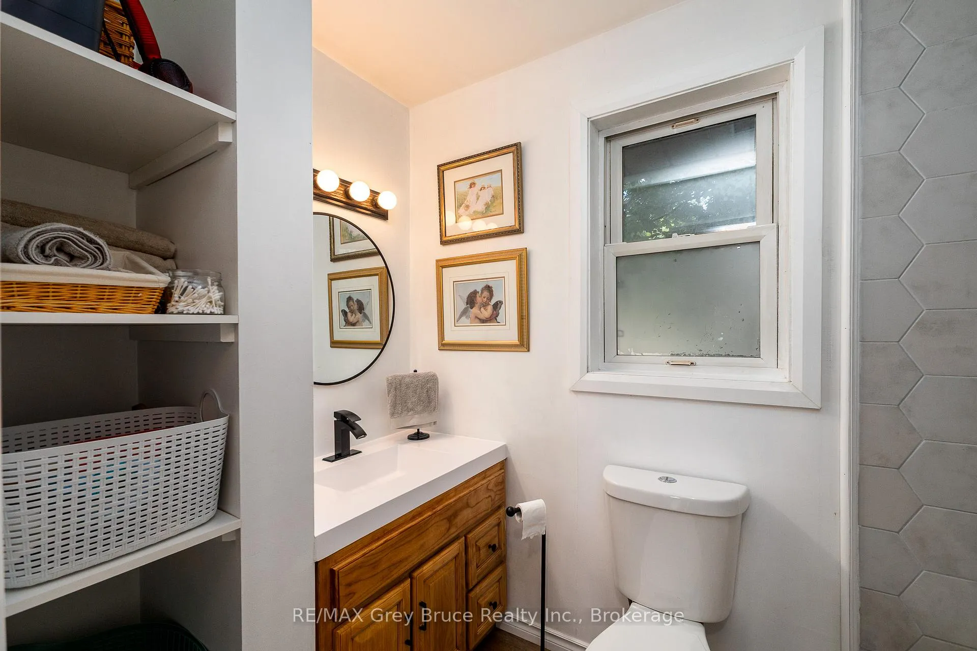 Photo 17 of 160 Grey Street W, Southgate — HOMEH