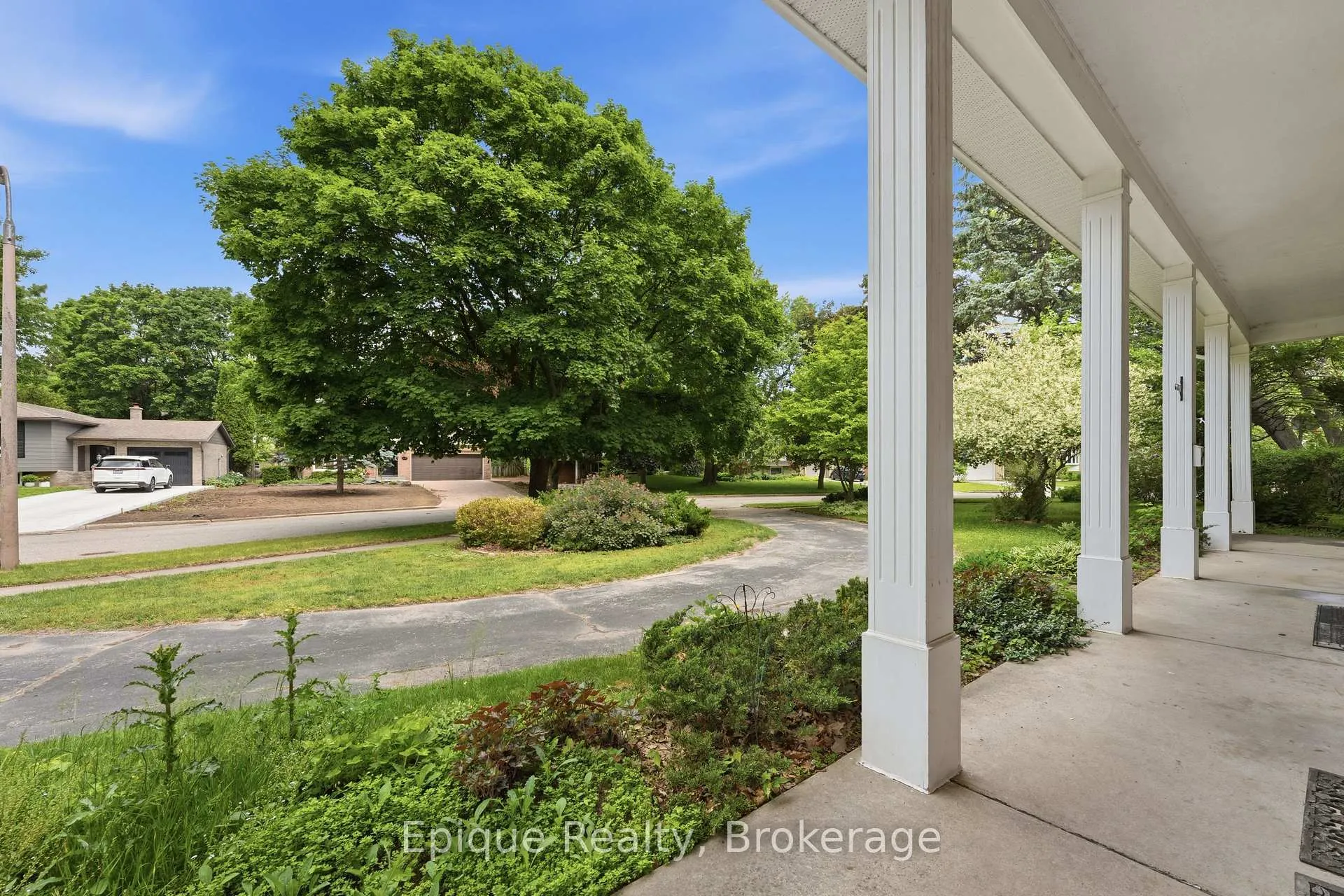 Photo 2 of 50 Combermere Crescent, Waterloo, Beechwood — HOMEH