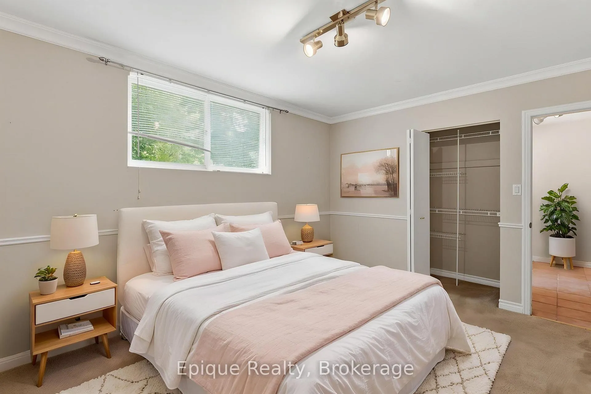 Photo 23 of 50 Combermere Crescent, Waterloo, Beechwood — HOMEH