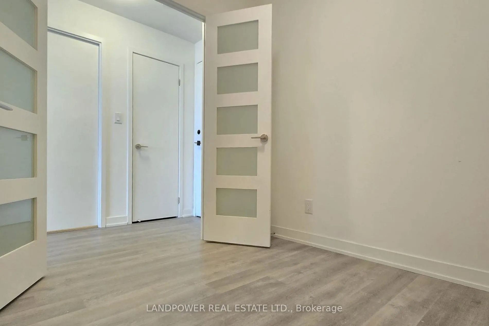 Photo 4 of Unit 1304, 8119 Birchmount Road, Markham, Unionville — HOMEH