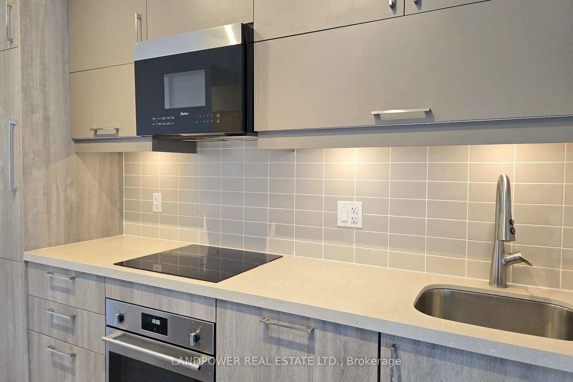 Photo 8 of Unit 1304, 8119 Birchmount Road, Markham, Unionville — HOMEH