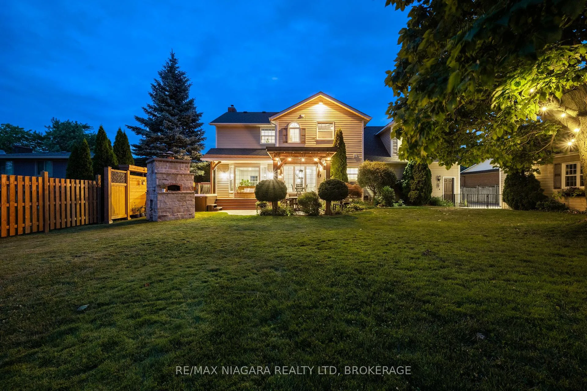 Photo 3 of 2231 Seventh Street, St. Catharines, Rural Fourth — HOMEH