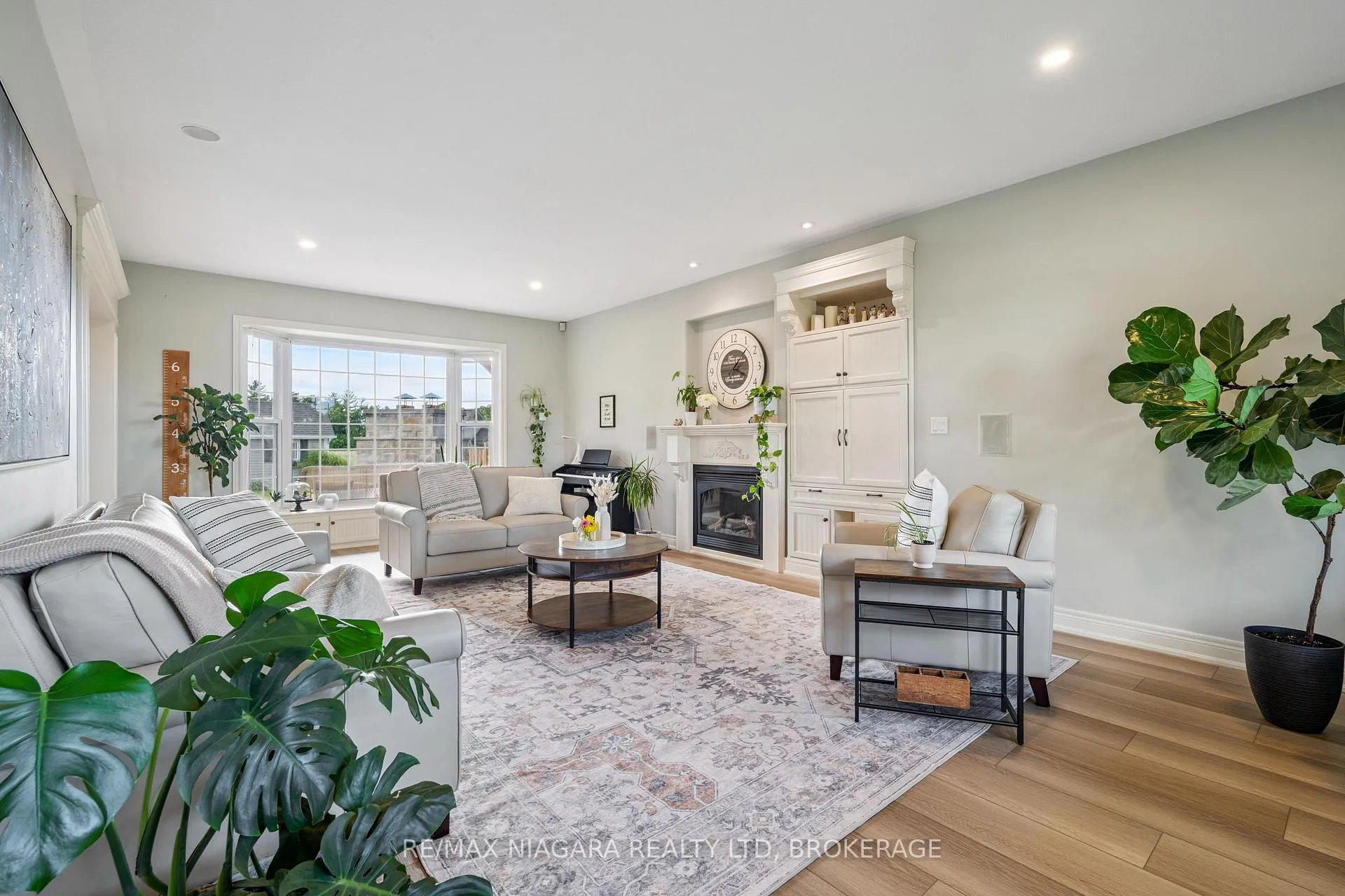 Photo 17 of 2231 Seventh Street, St. Catharines, Rural Fourth — HOMEH