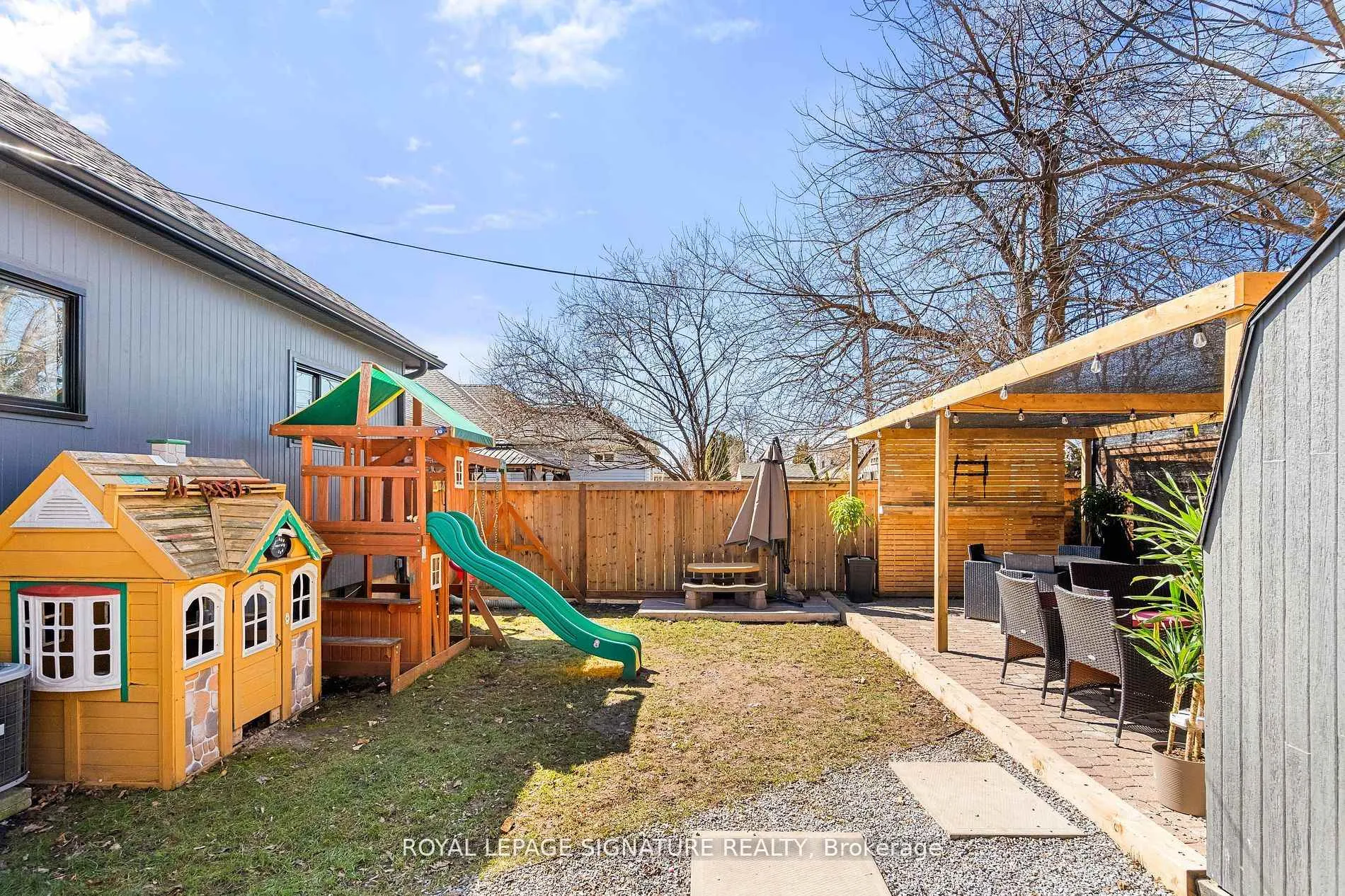Photo 14 of 63 Lowell Avenue E, St. Catharines, Haig — HOMEH