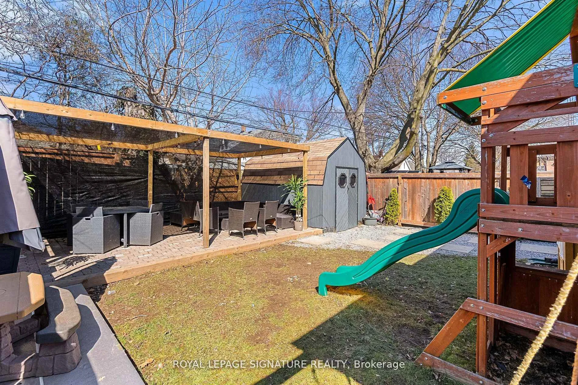 Photo 15 of 63 Lowell Avenue E, St. Catharines, Haig — HOMEH