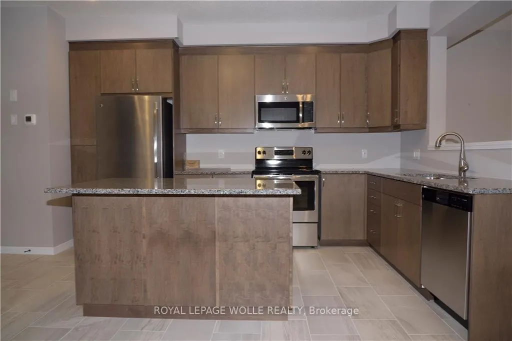 Photo 5 of 664 Blair Creek Drive, Kitchener, Doon South — HOMEH