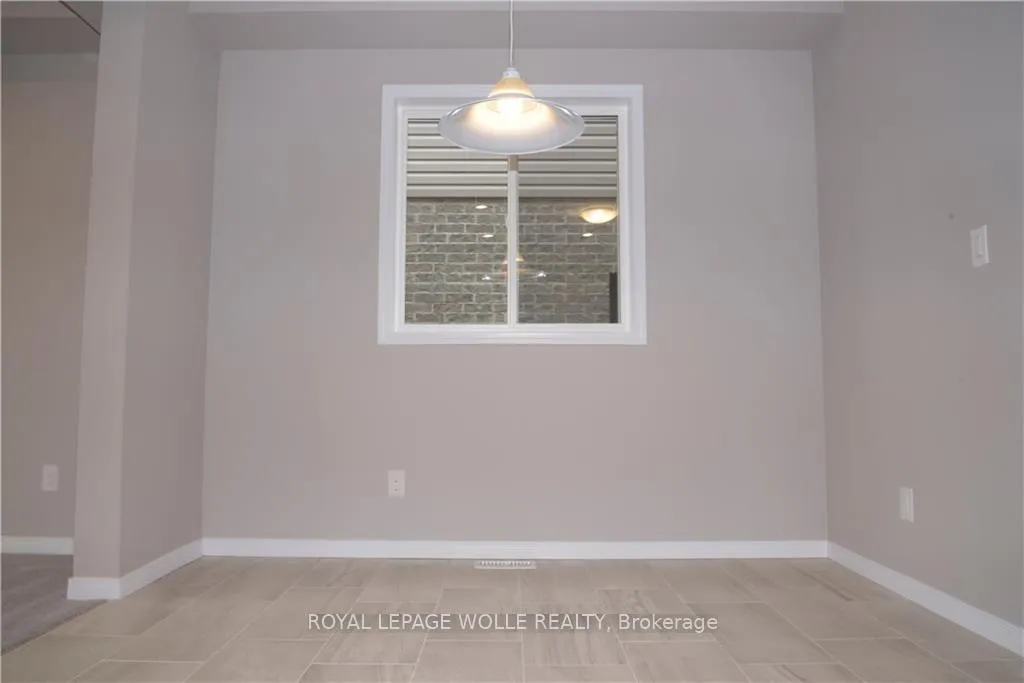 Photo 7 of 664 Blair Creek Drive, Kitchener, Doon South — HOMEH