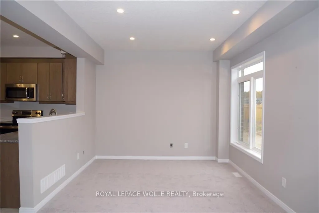 Photo 9 of 664 Blair Creek Drive, Kitchener, Doon South — HOMEH