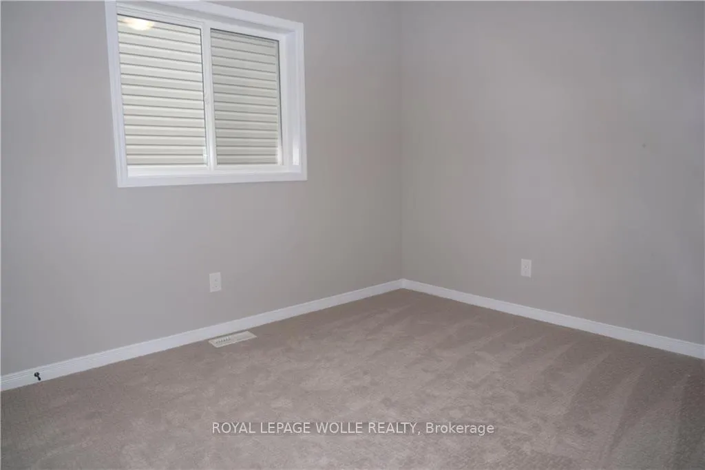 Photo 17 of 664 Blair Creek Drive, Kitchener, Doon South — HOMEH