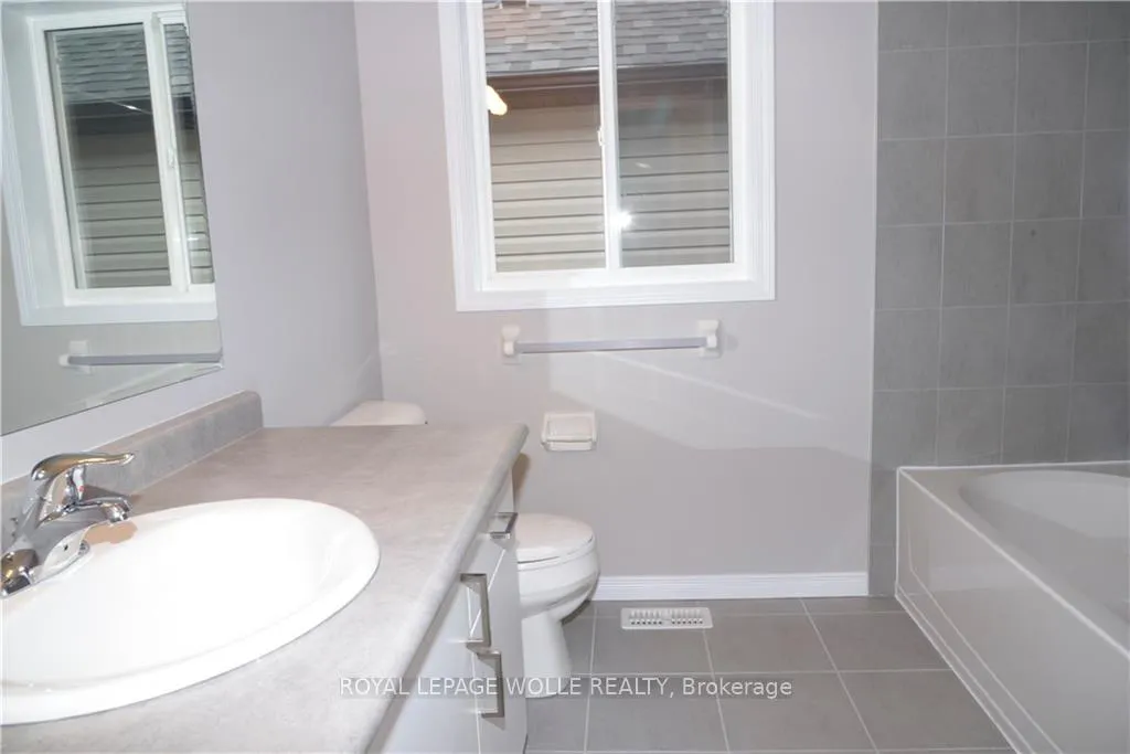 Photo 18 of 664 Blair Creek Drive, Kitchener, Doon South — HOMEH