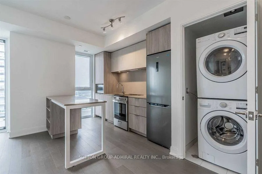 Photo 3 of Unit 2103, 70 Annie Craig Drive, Etobicoke, Mimico — HOMEH