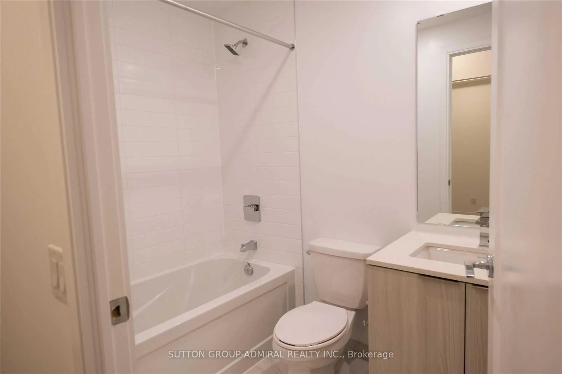 Photo 15 of Unit 2103, 70 Annie Craig Drive, Etobicoke, Mimico — HOMEH