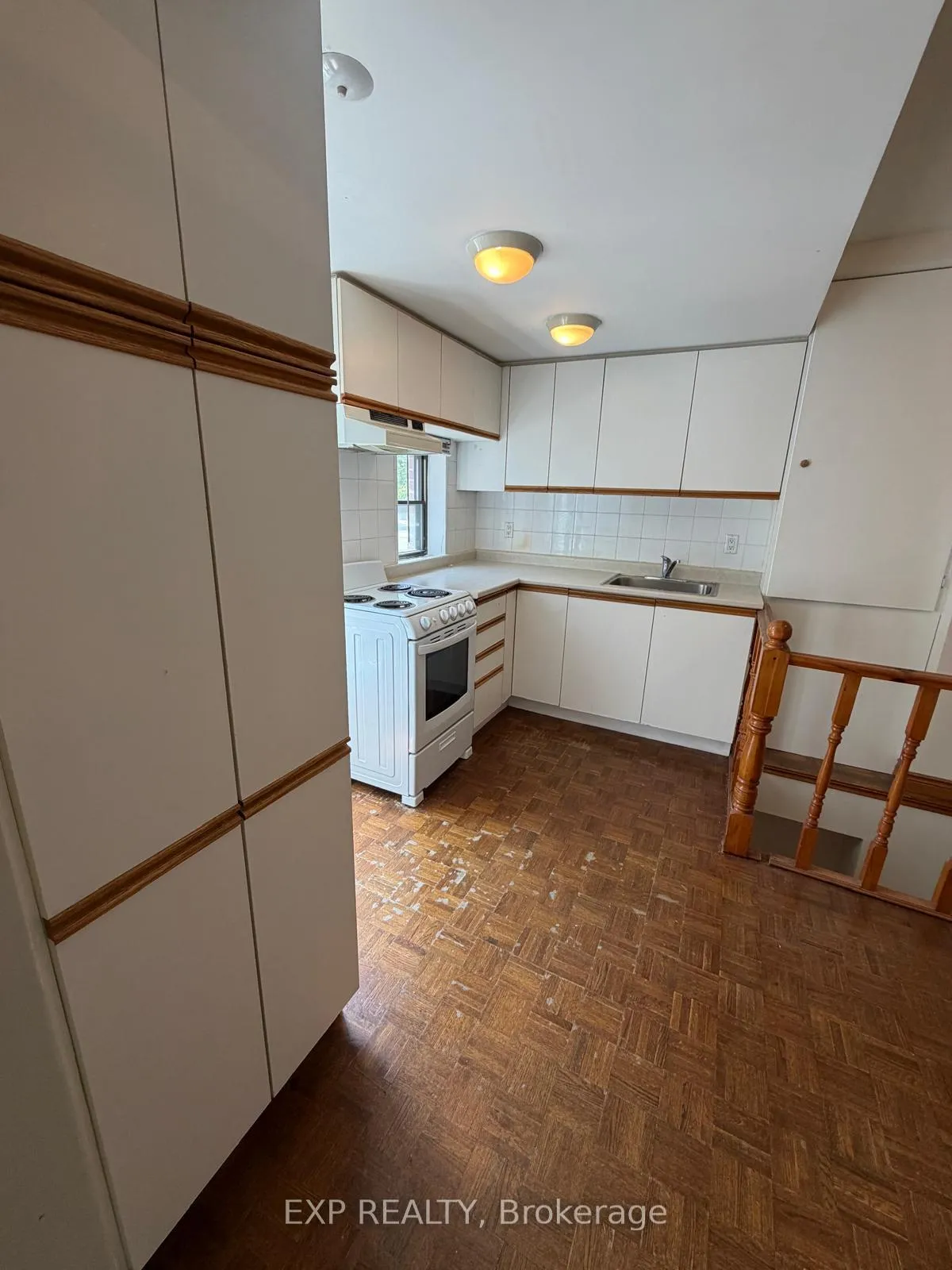 Photo 17 of Unit 3, 677 Durie Street, Toronto, Runnymede-Bloor West Village — HOMEH