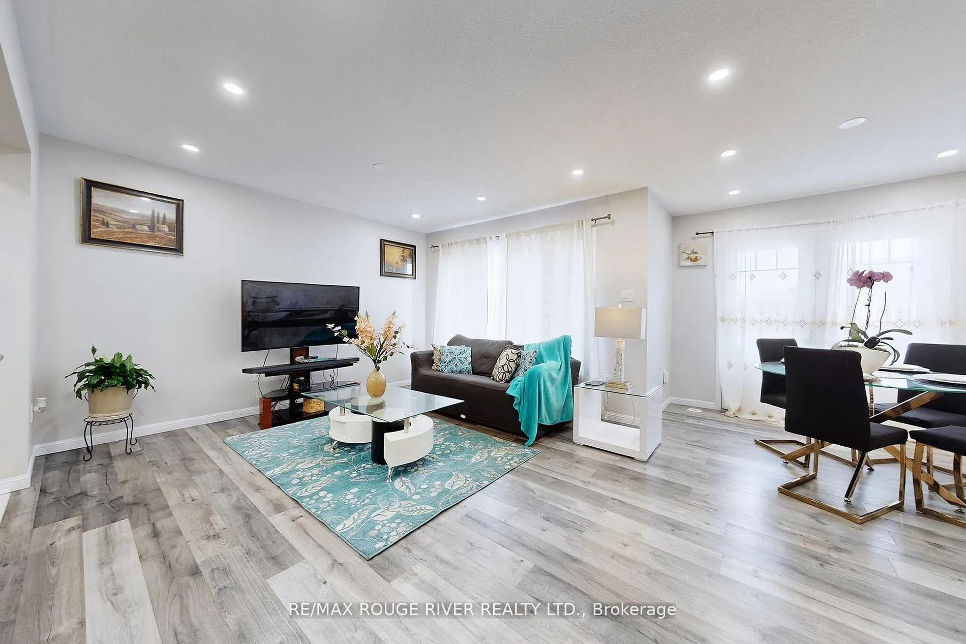 Photo 5 of 90 Suitor Court, Milton, Willmott — HOMEH