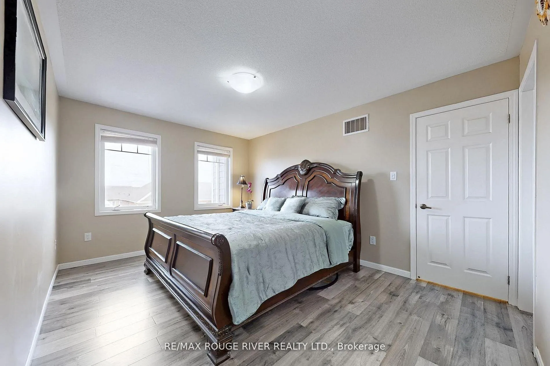 Photo 15 of 90 Suitor Court, Milton, Willmott — HOMEH