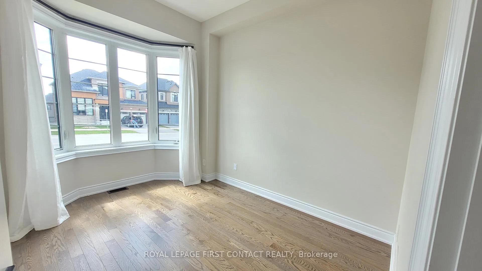 Photo 13 of 113 Bearberry Road, Springwater, Midhurst — HOMEH