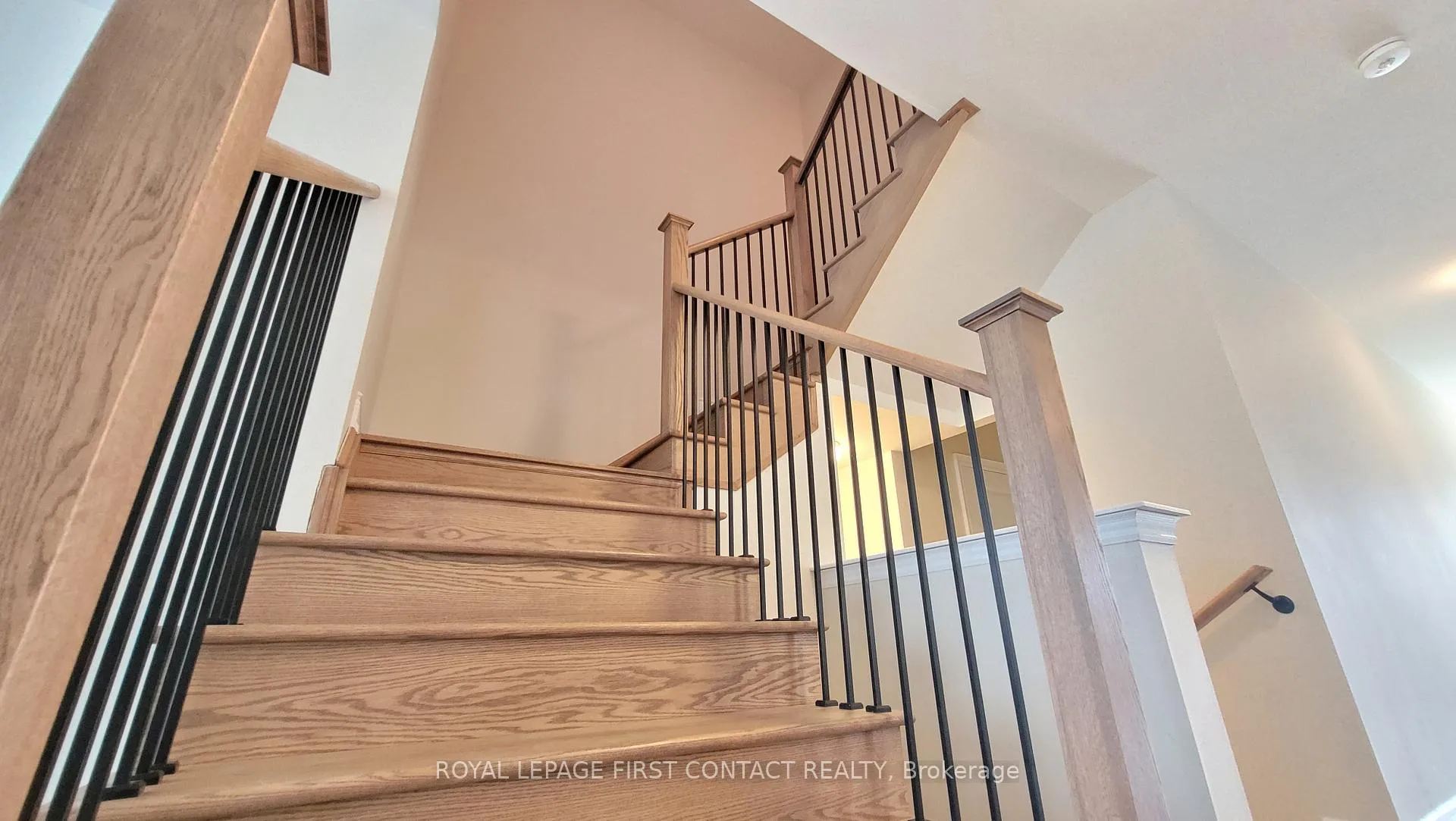 Photo 39 of 113 Bearberry Road, Springwater, Midhurst — HOMEH