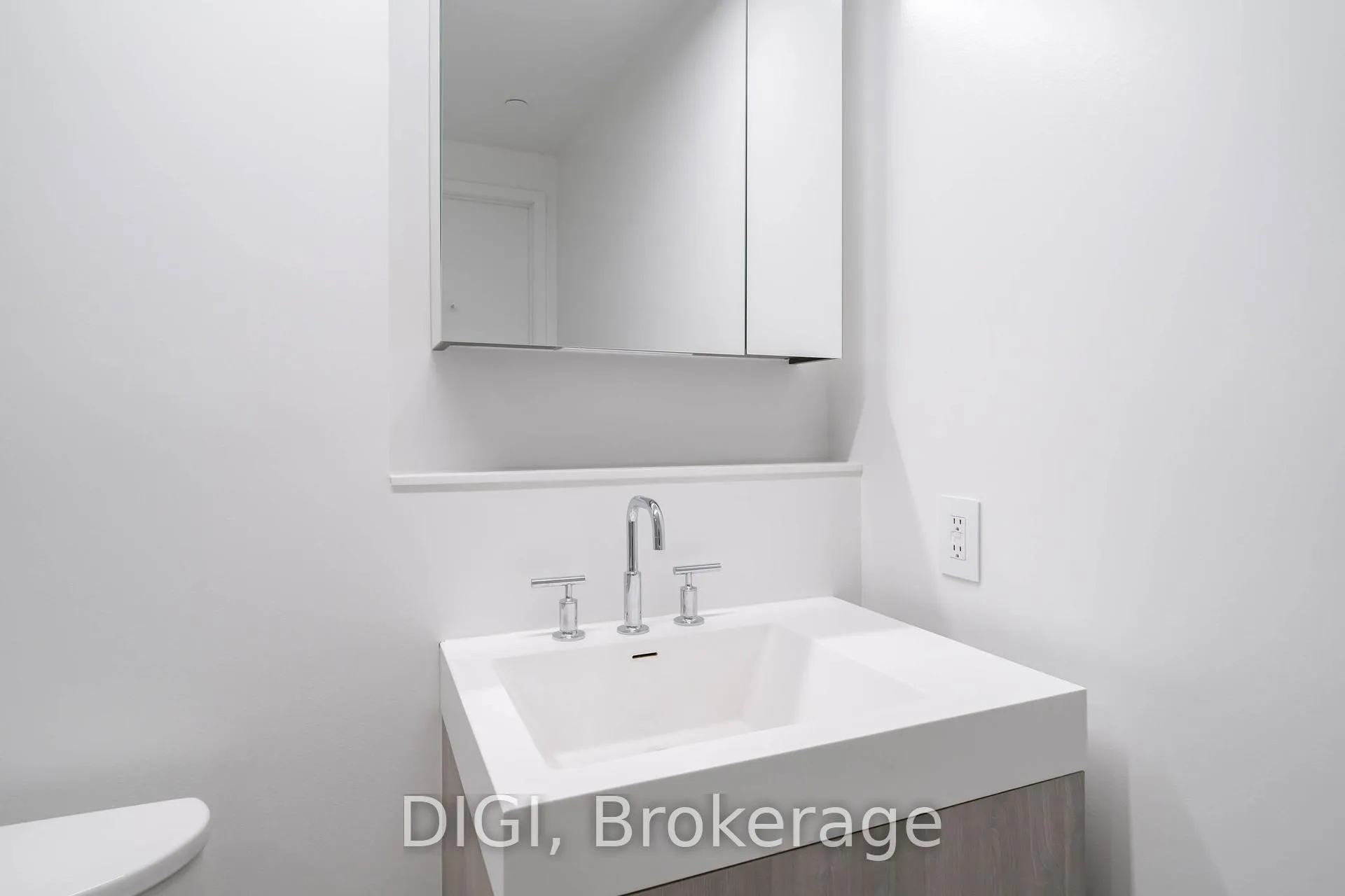 Photo 17 of Unit 711, 57 Spadina Avenue, Toronto, Waterfront Communities — HOMEH