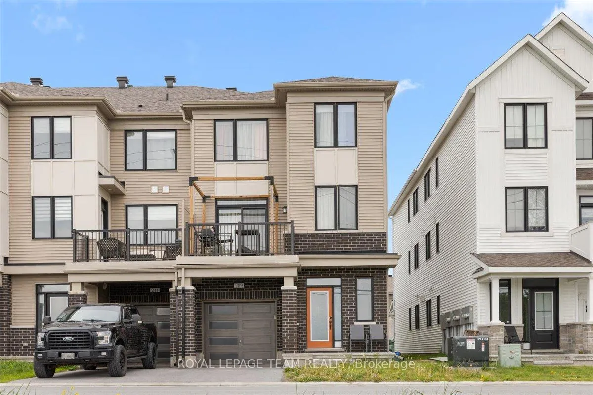 Photo 1 of 209 Hibernian Walk, Ottawa, Kanata - Emerald Meadows/Trailwest — HOMEH