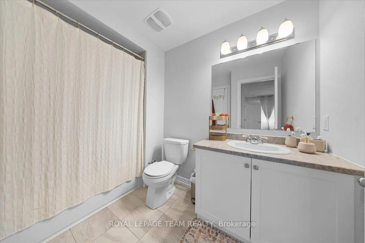 Photo 19 of 209 Hibernian Walk, Ottawa, Kanata - Emerald Meadows/Trailwest — HOMEH