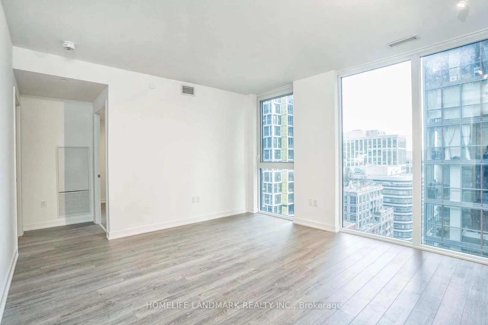 Photo 3 of Unit 1208, 357 King Street, Toronto, Waterfront Communities — HOMEH