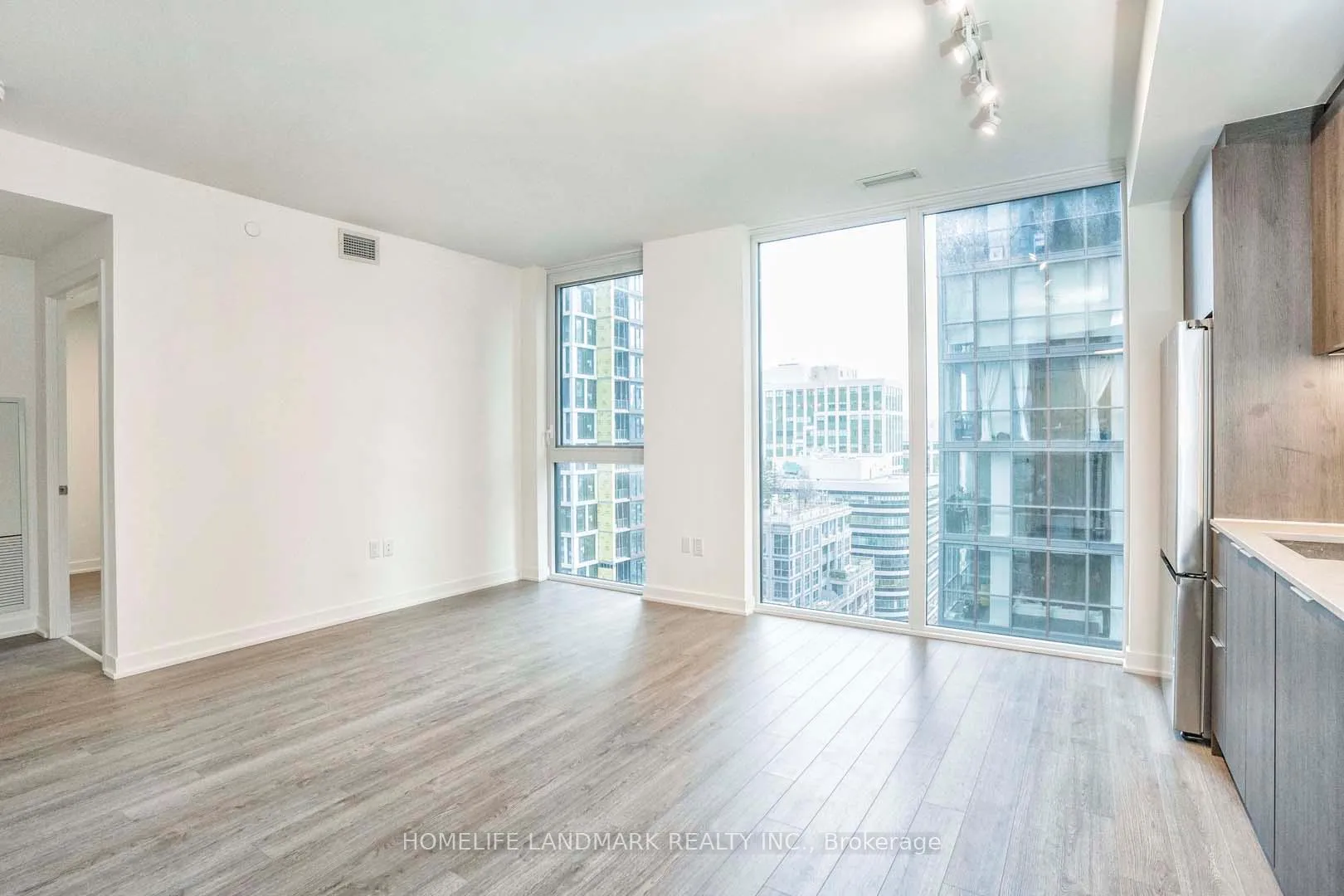 Photo 4 of Unit 1208, 357 King Street, Toronto, Waterfront Communities — HOMEH