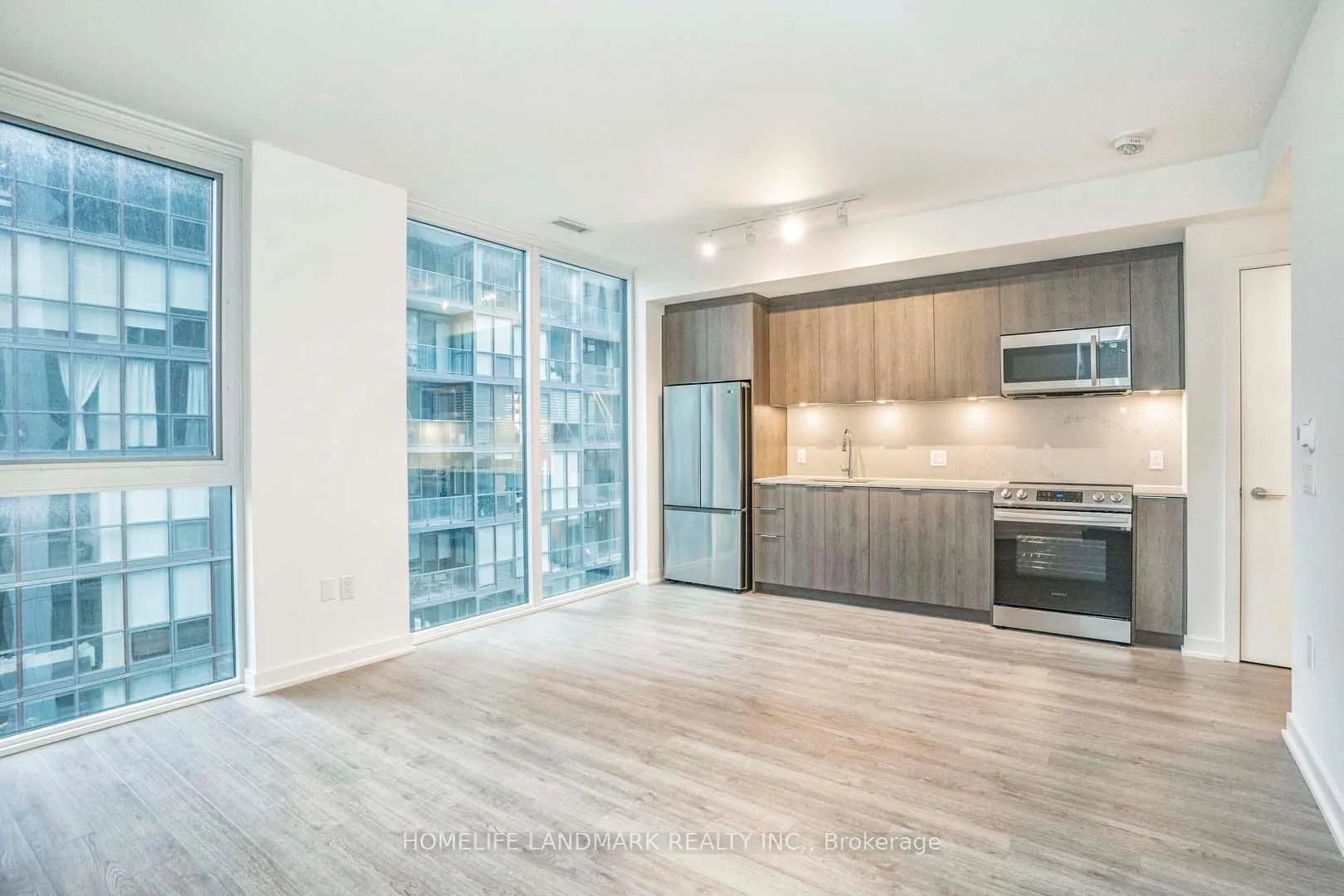 Photo 7 of Unit 1208, 357 King Street, Toronto, Waterfront Communities — HOMEH