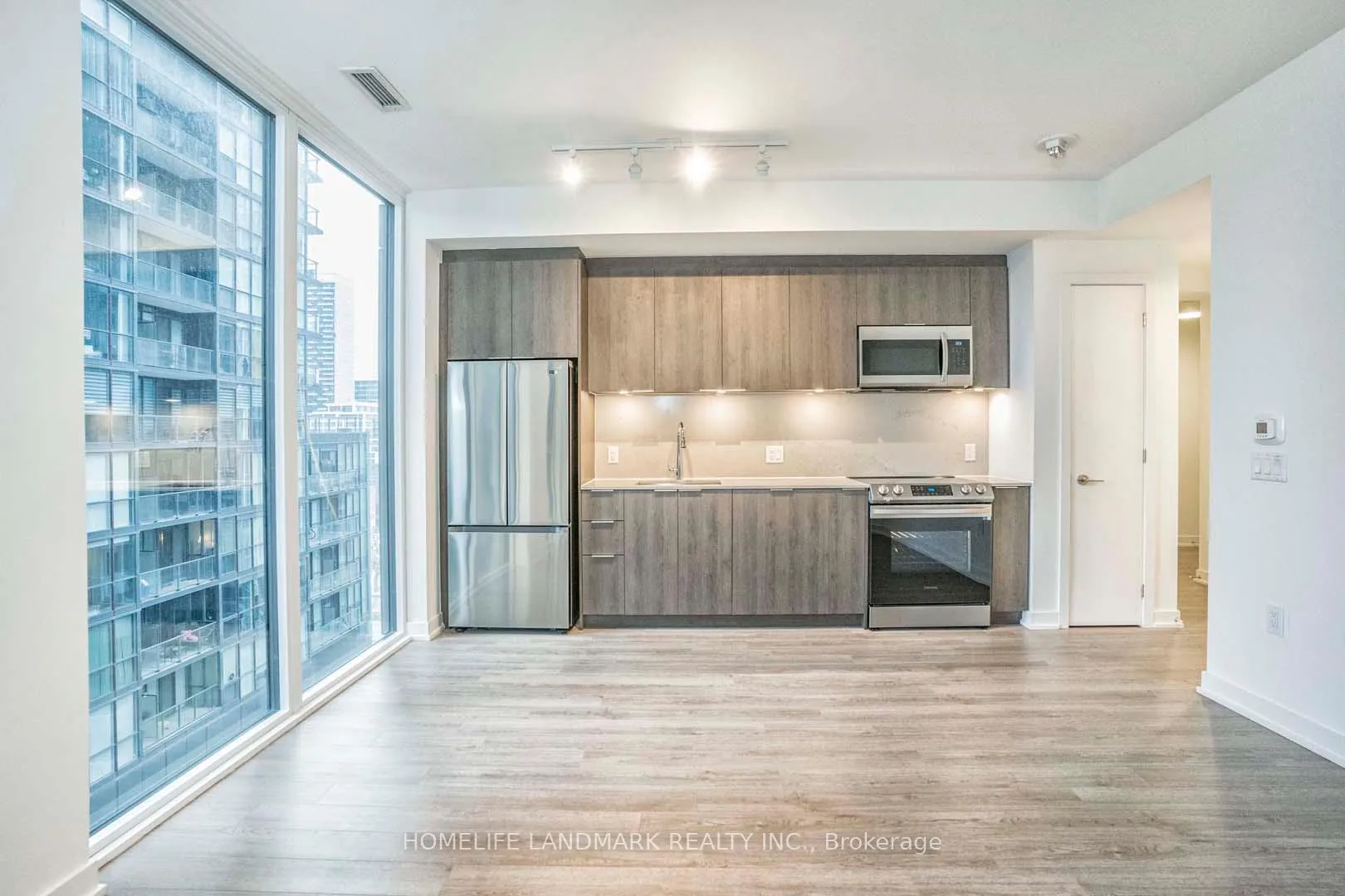 Photo 8 of Unit 1208, 357 King Street, Toronto, Waterfront Communities — HOMEH