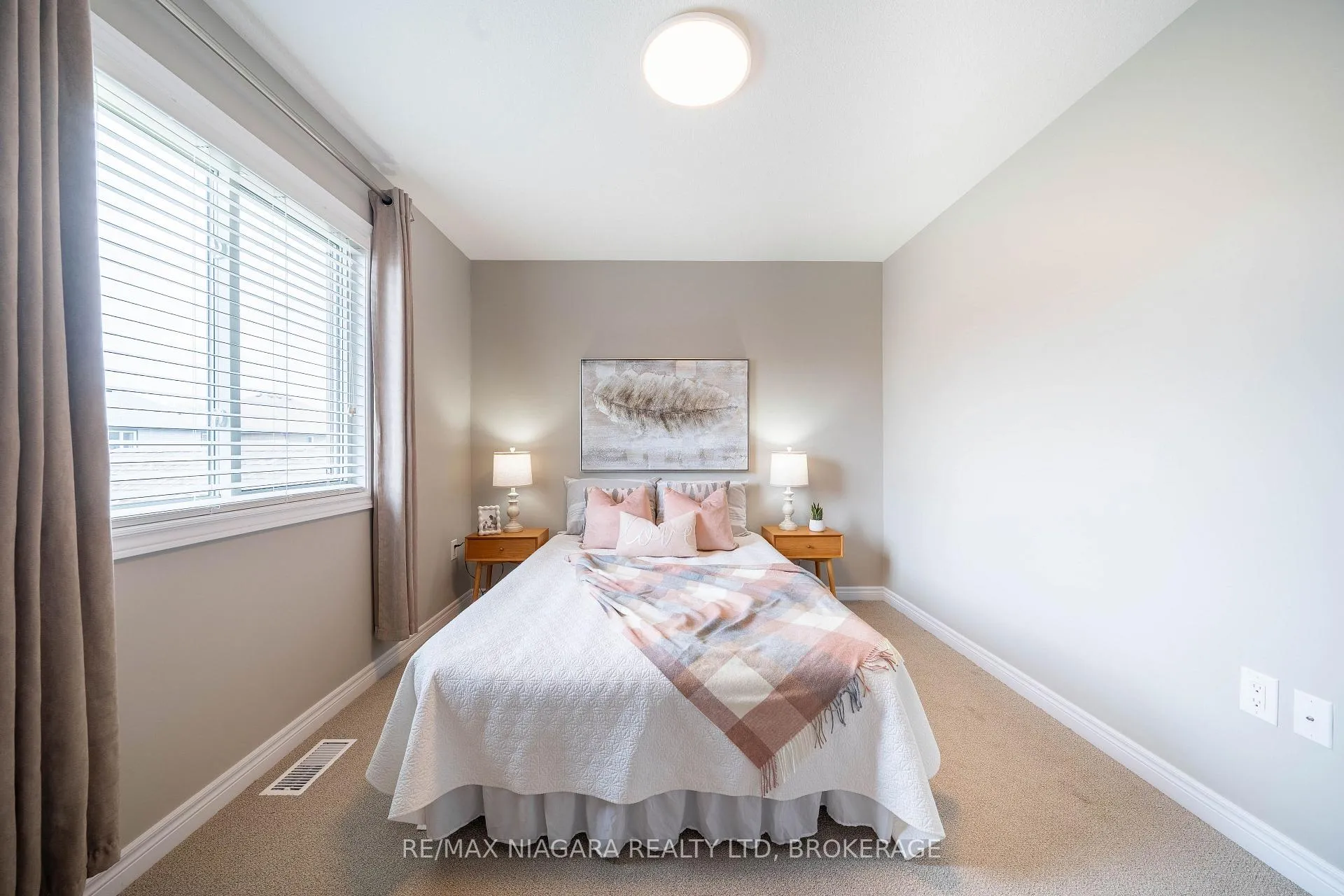 Photo 35 of 9385 Eagle Ridge Drive, Niagara Falls, Forestview — HOMEH