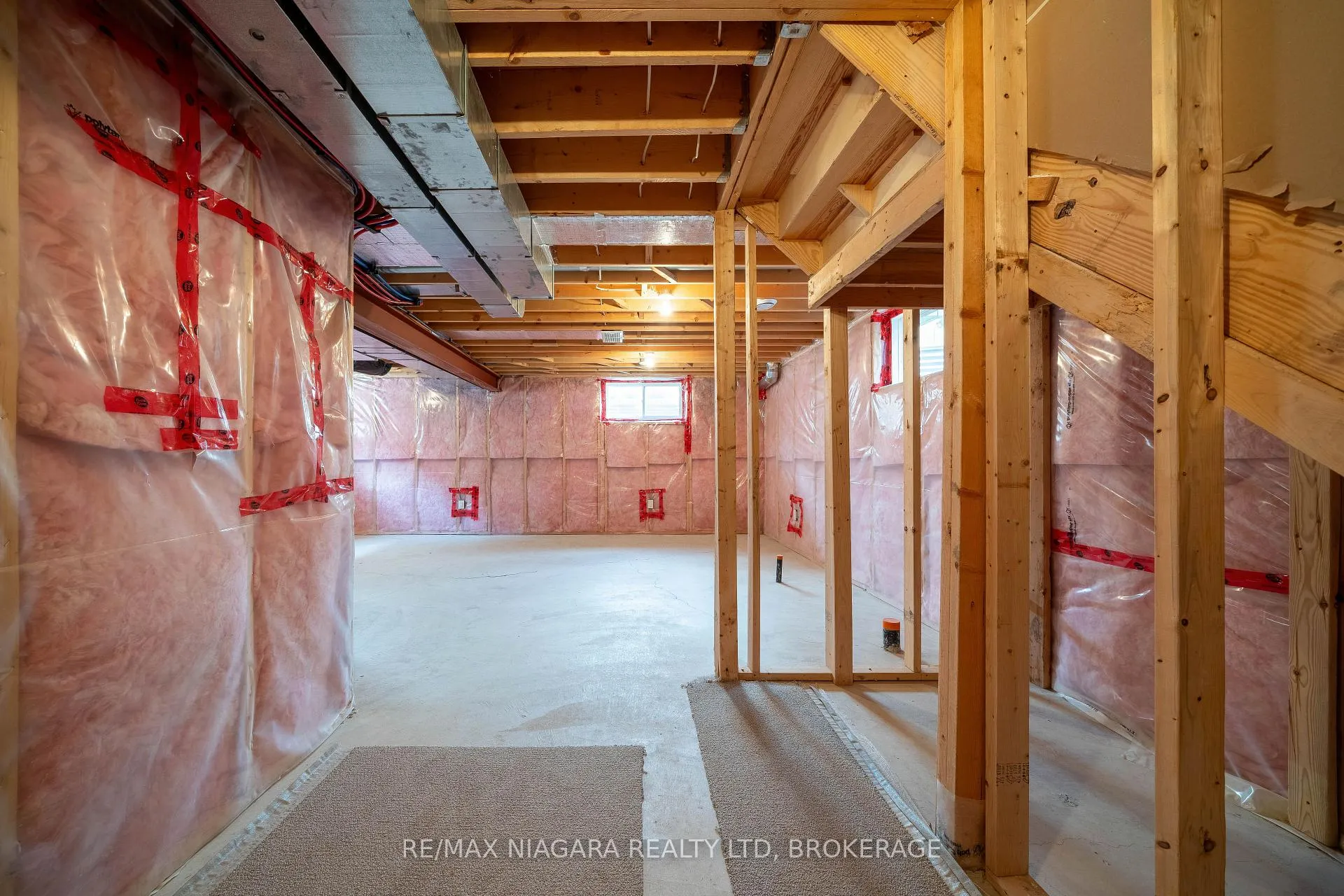Photo 37 of 9385 Eagle Ridge Drive, Niagara Falls, Forestview — HOMEH