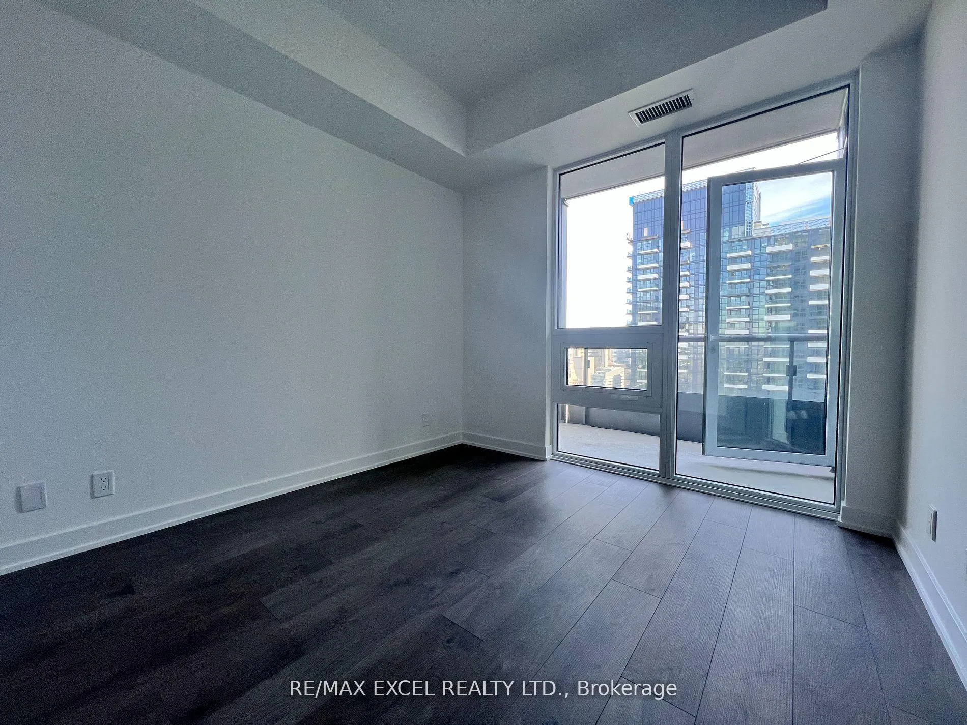 Photo 4 of Unit 3903, 108 Peter Street, Toronto, Waterfront Communities — HOMEH