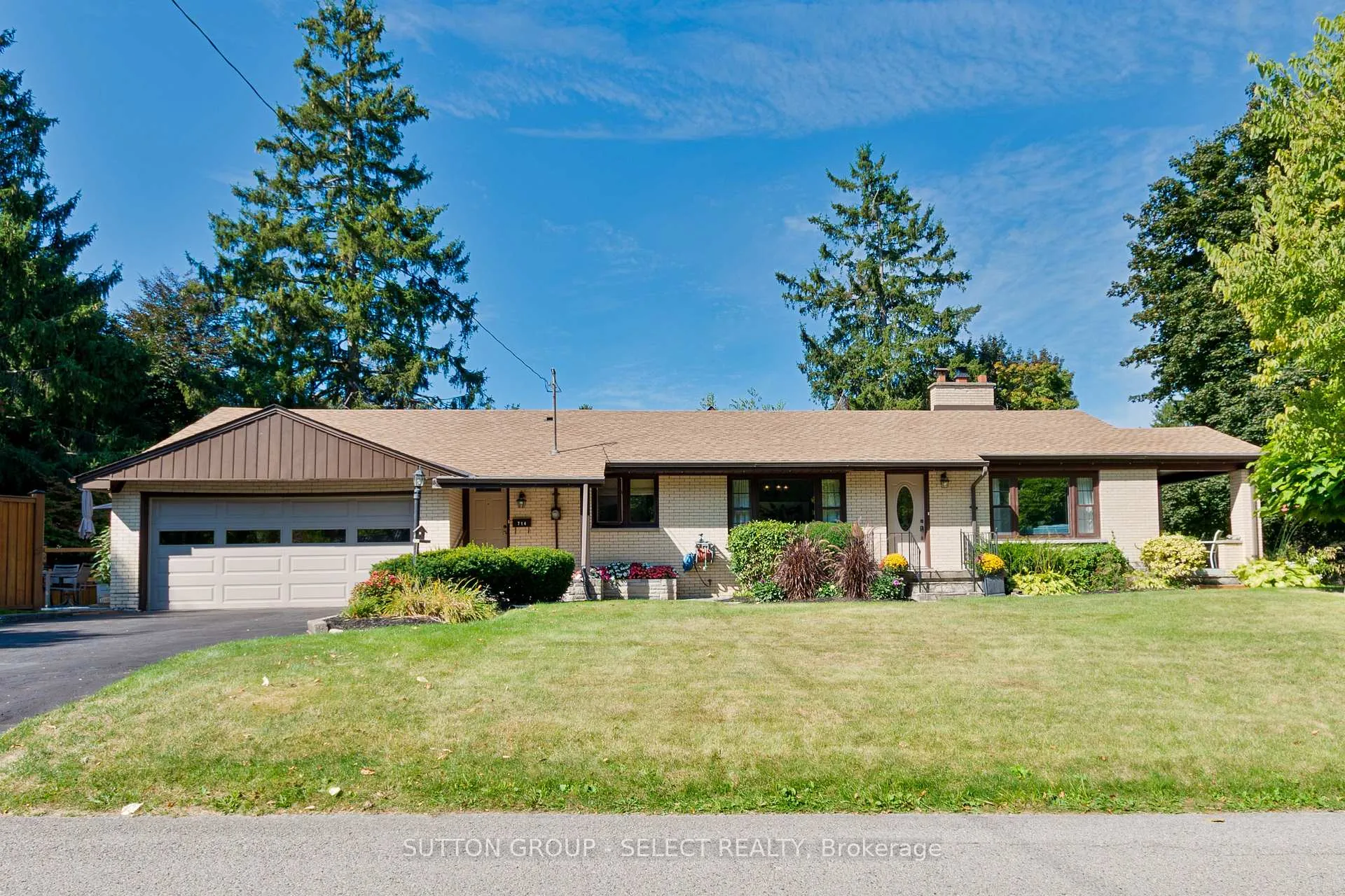 Photo 1 of 714 Springbank Drive, London, South C — HOMEH