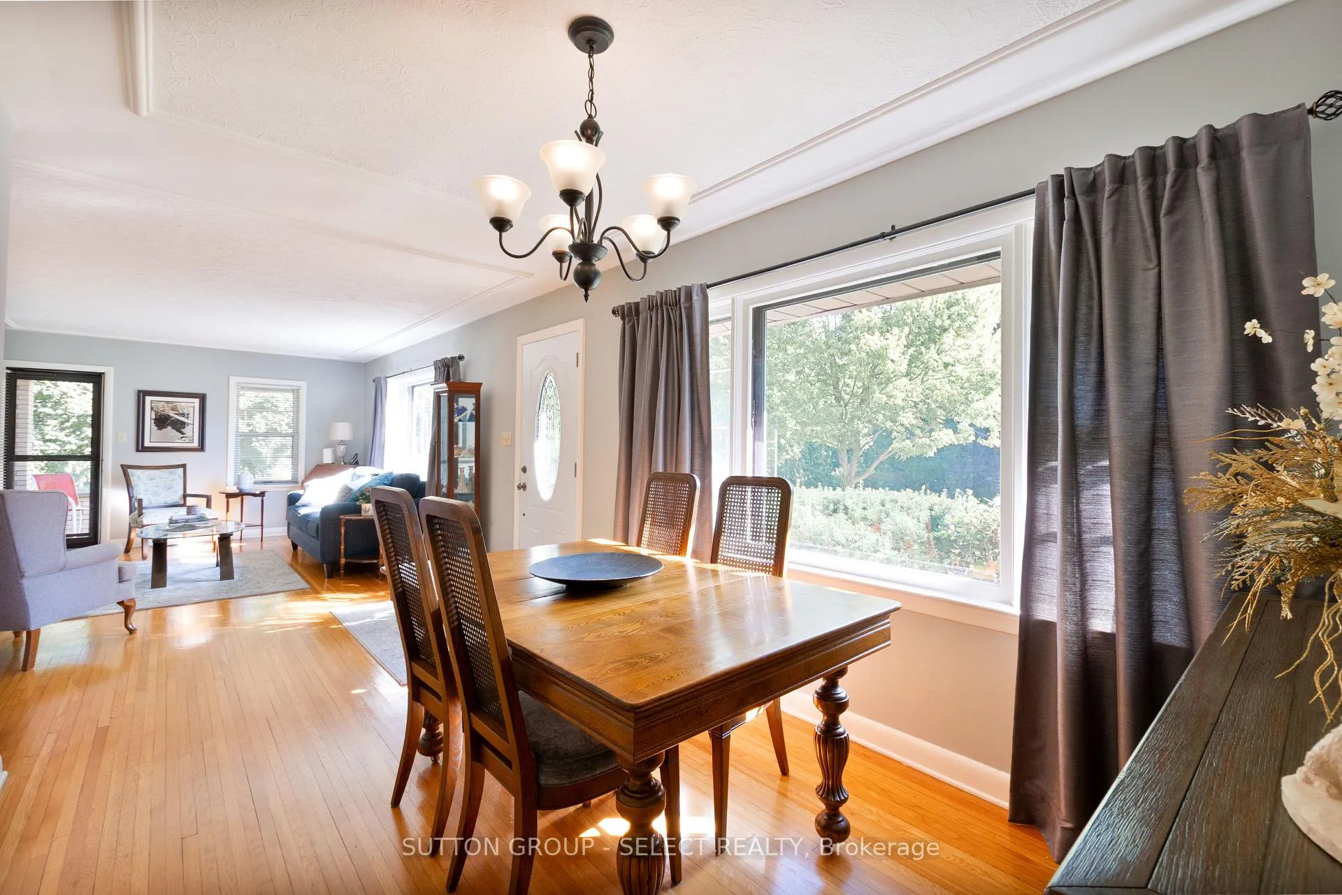 Photo 8 of 714 Springbank Drive, London, South C — HOMEH
