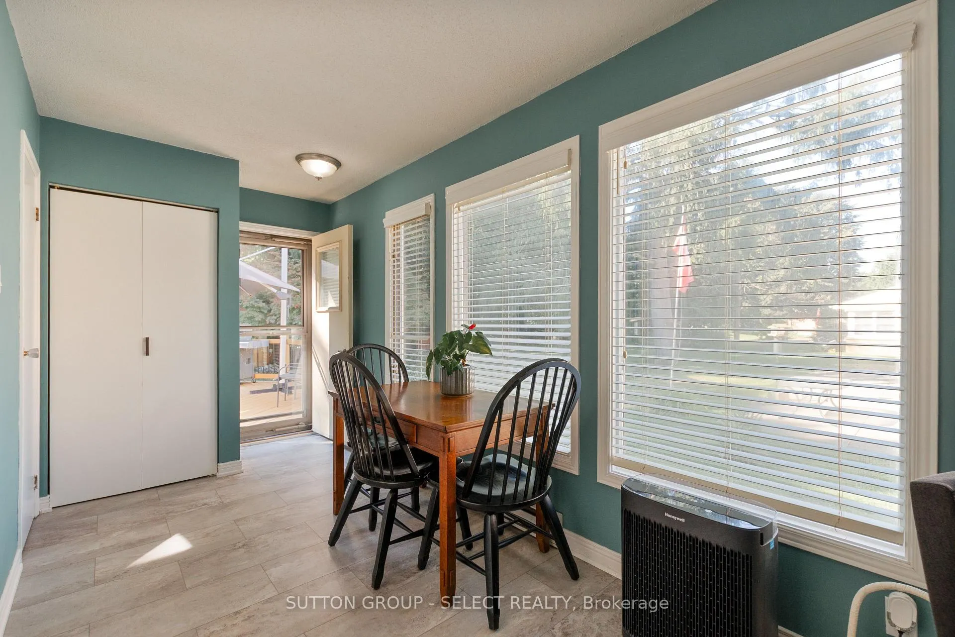 Photo 14 of 714 Springbank Drive, London, South C — HOMEH
