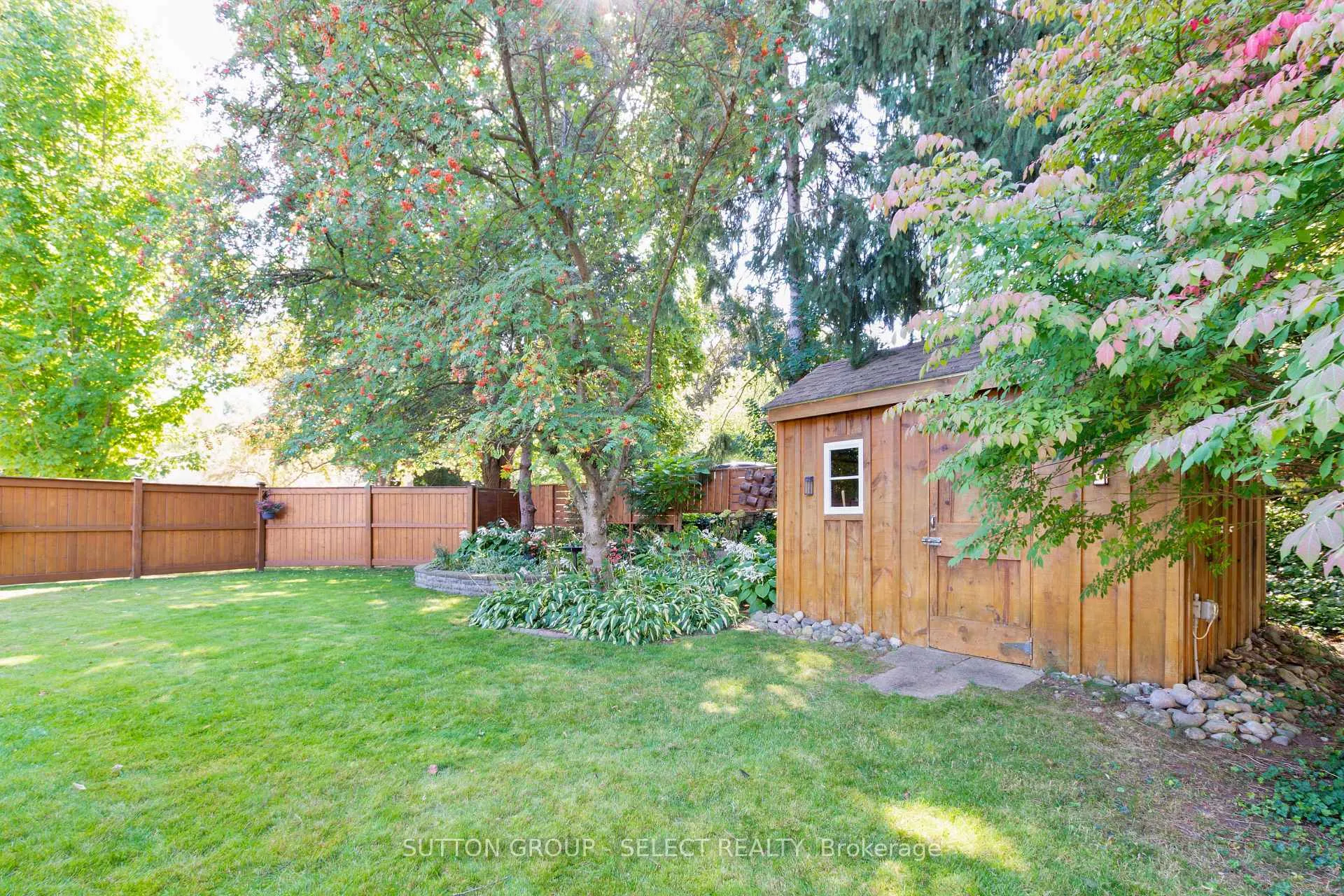 Photo 32 of 714 Springbank Drive, London, South C — HOMEH