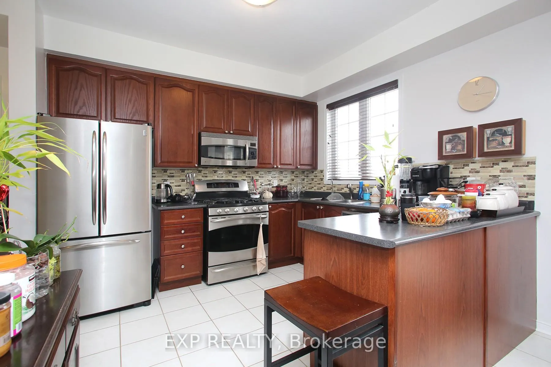 Photo 7 of 1335 Langley Circle, Oshawa, Pinecrest — HOMEH