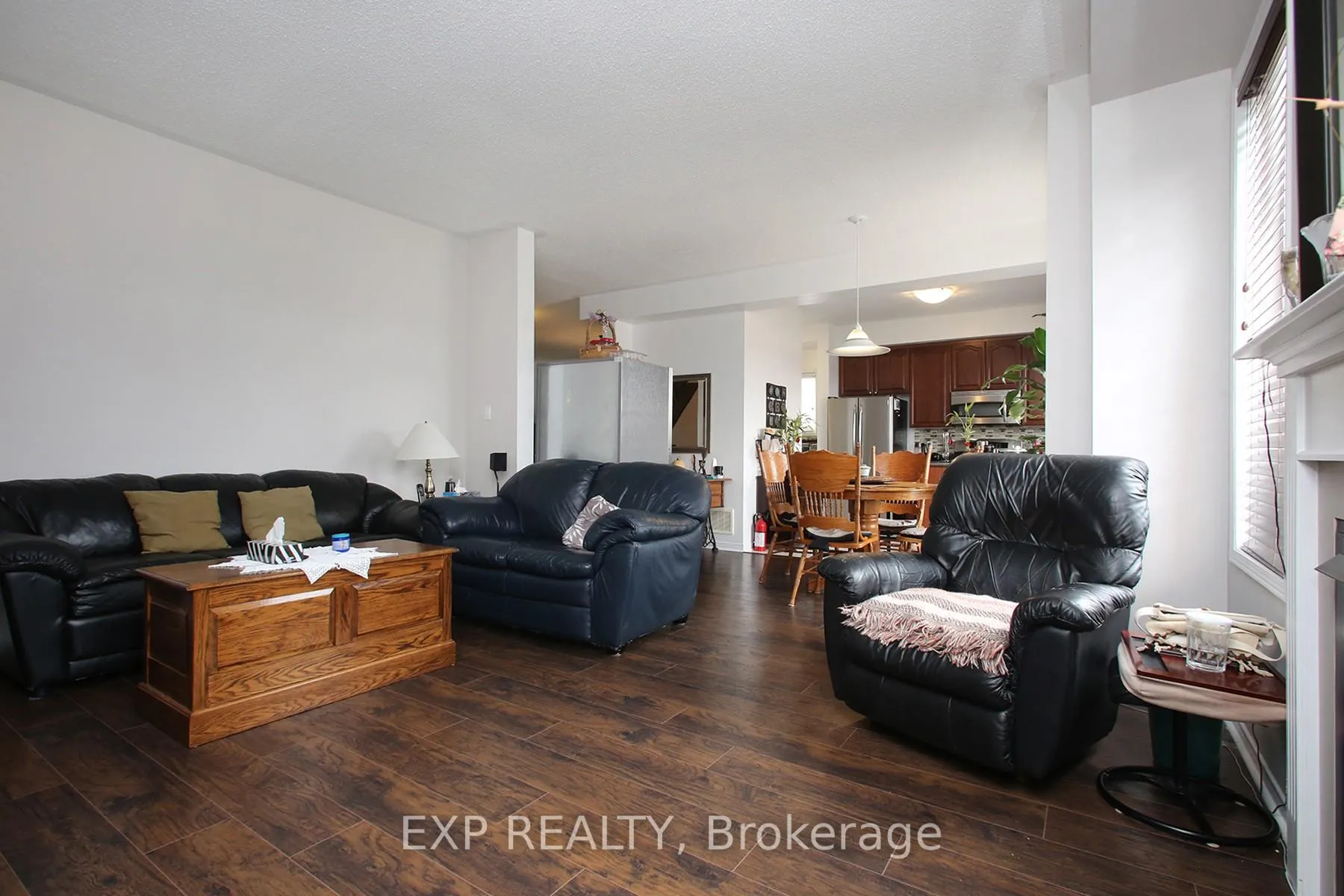 Photo 14 of 1335 Langley Circle, Oshawa, Pinecrest — HOMEH