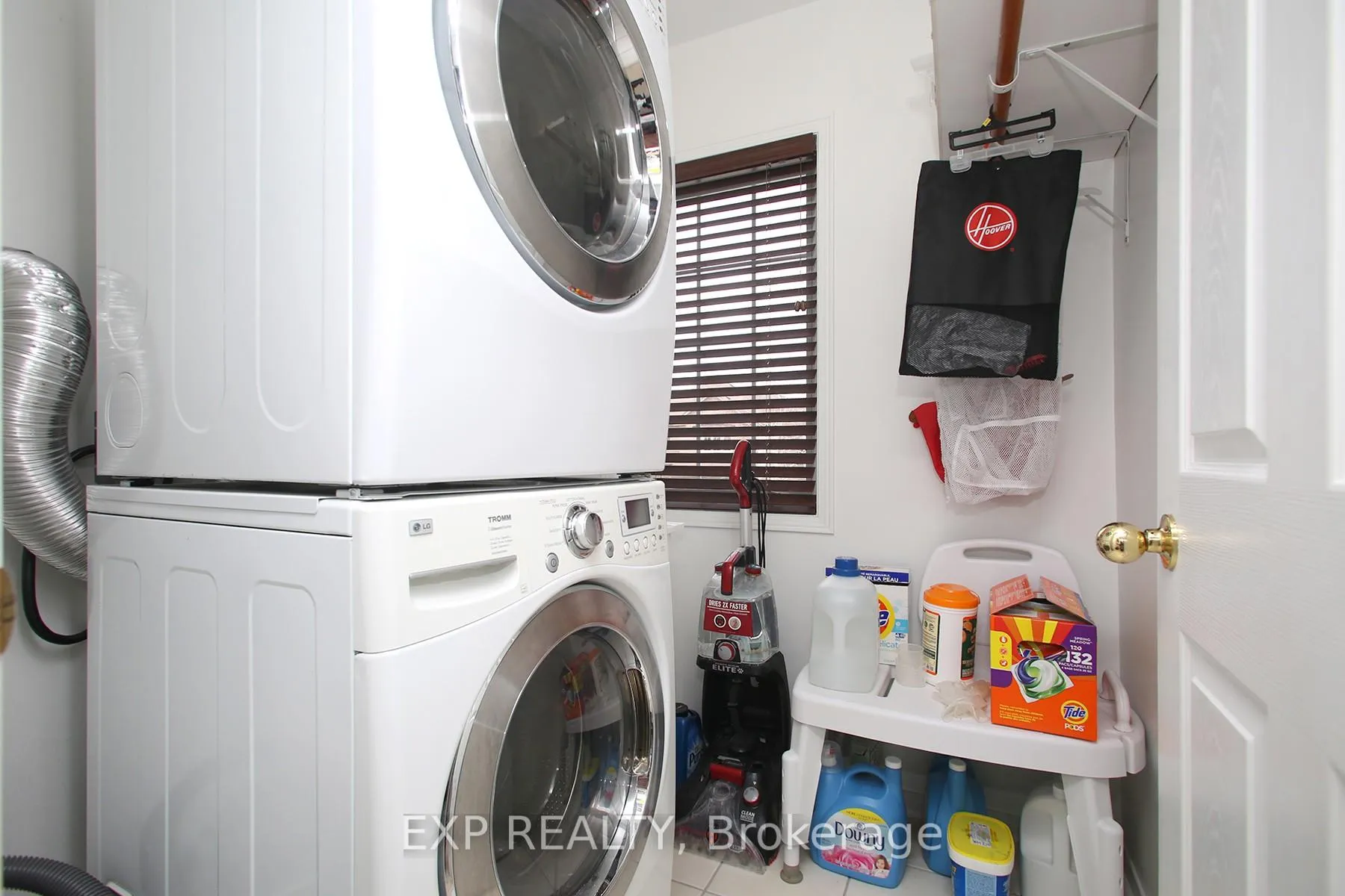 Photo 26 of 1335 Langley Circle, Oshawa, Pinecrest — HOMEH