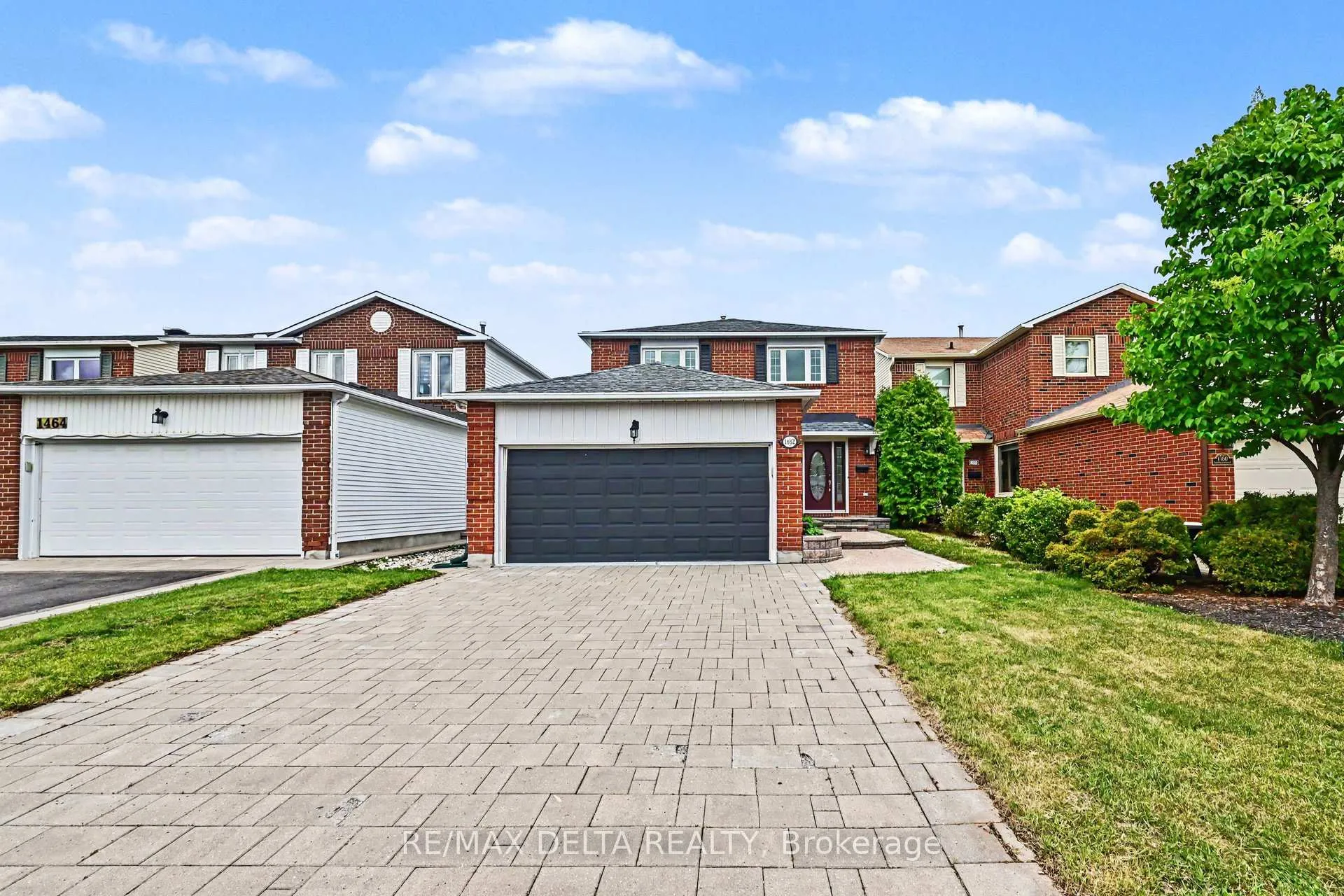 Photo 2 of 1462 Laurin Crescent, Ottawa, Bilberry Creek/Queenswood Heights — HOMEH