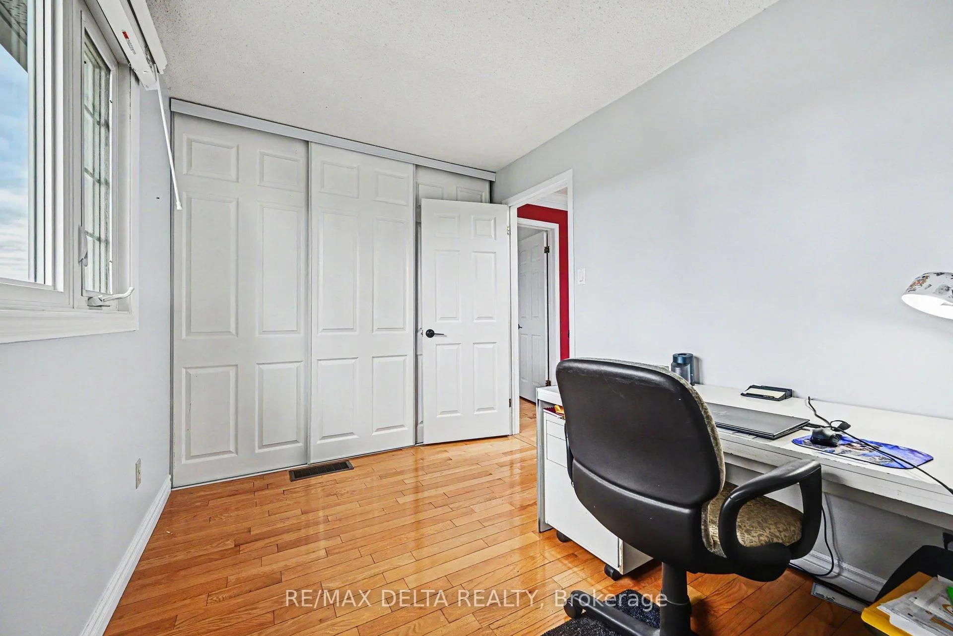 Photo 21 of 1462 Laurin Crescent, Ottawa, Bilberry Creek/Queenswood Heights — HOMEH