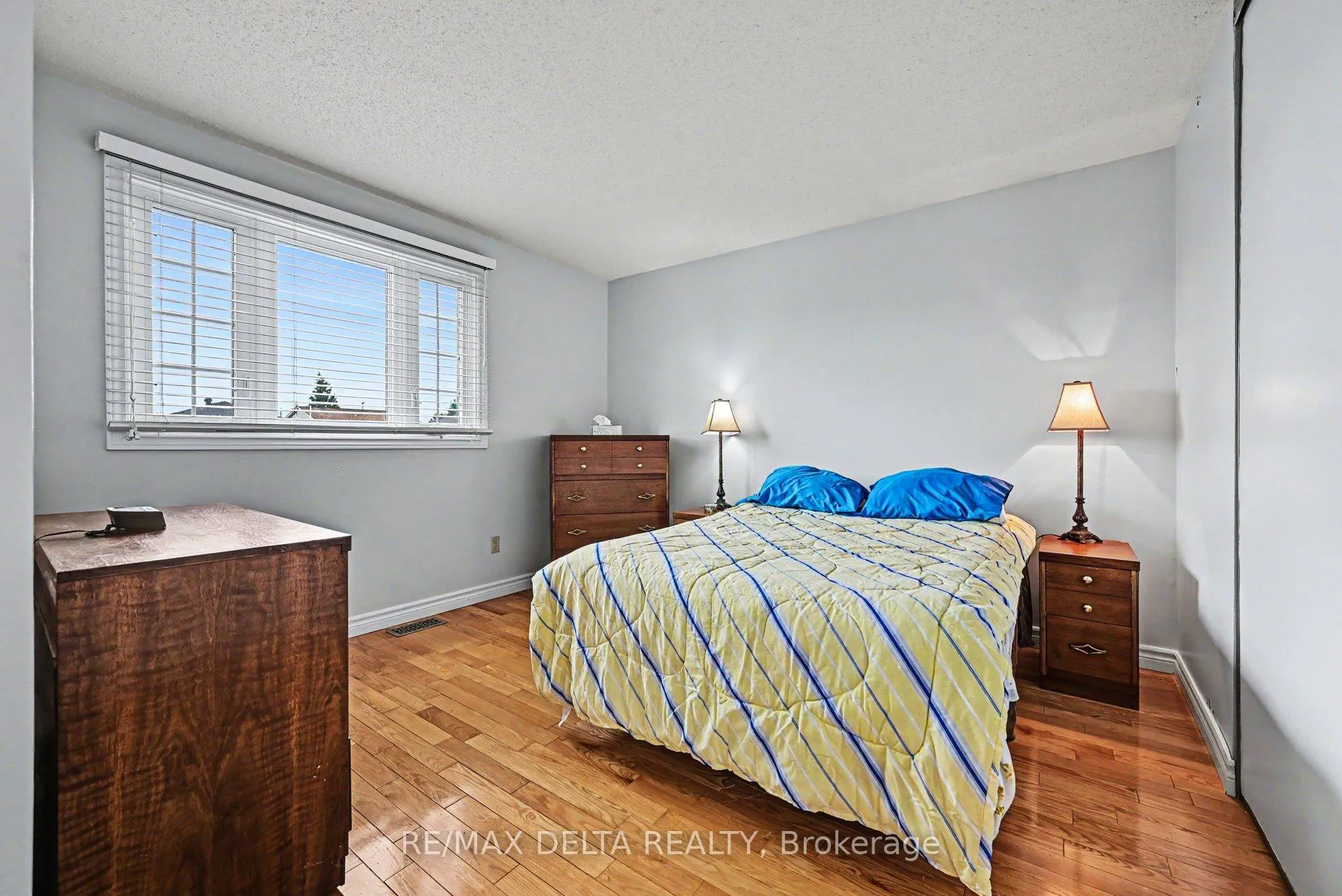 Photo 22 of 1462 Laurin Crescent, Ottawa, Bilberry Creek/Queenswood Heights — HOMEH