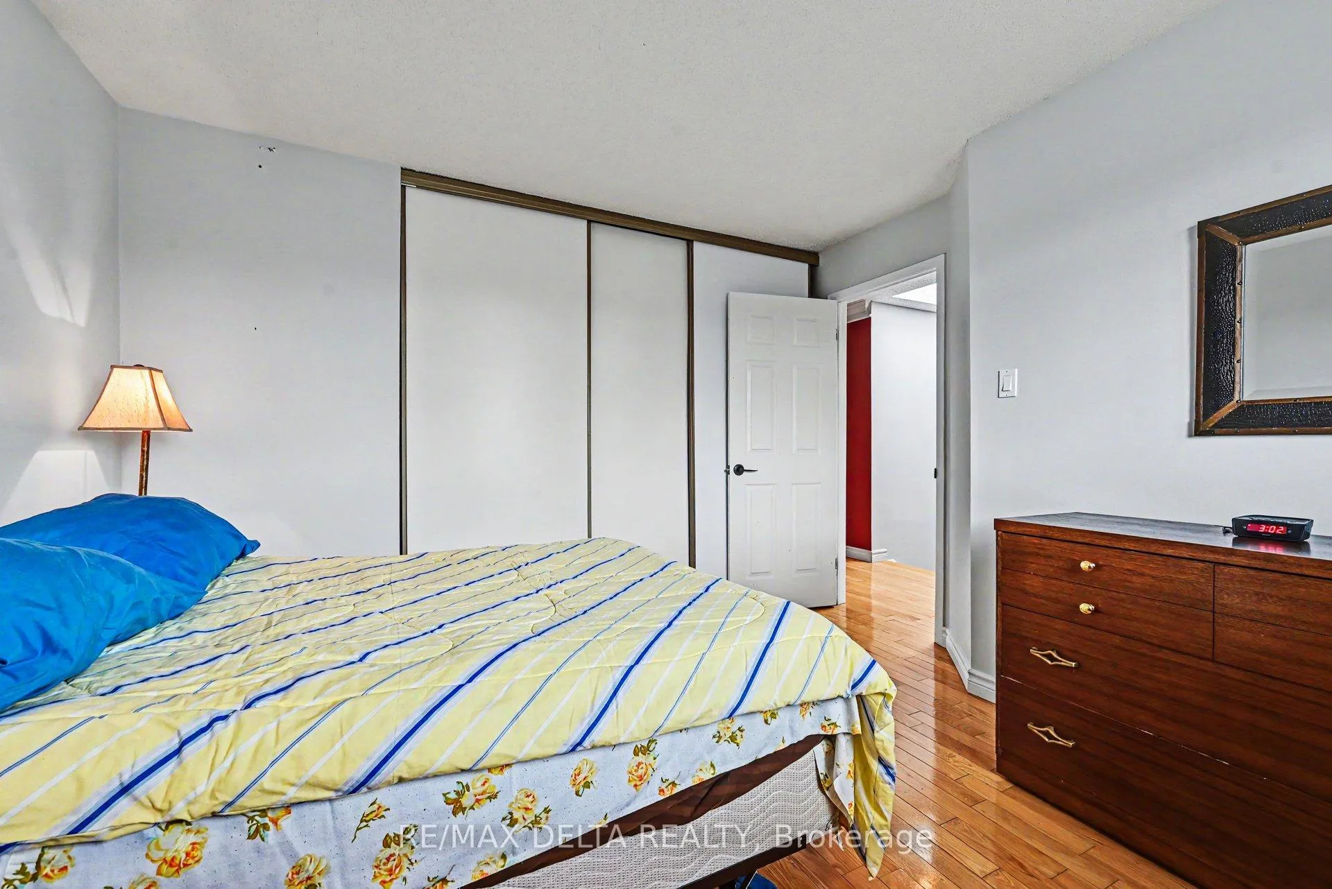 Photo 23 of 1462 Laurin Crescent, Ottawa, Bilberry Creek/Queenswood Heights — HOMEH